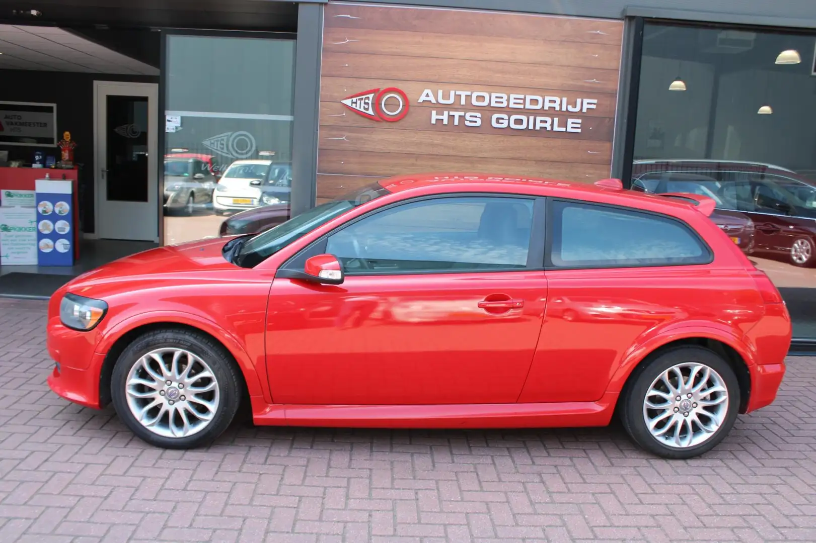 Volvo C30 1.6 Momentum Roşu - 2