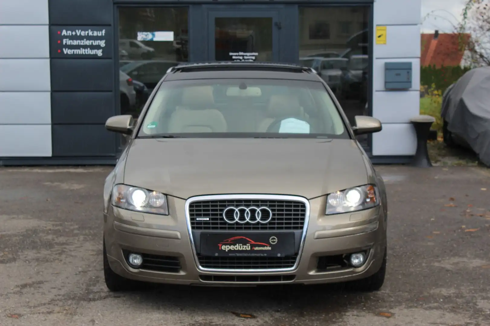 Audi A3 SB 2.0 TFSI quattro*PANO*LEDER*XENON*NAVI* Beige - 2