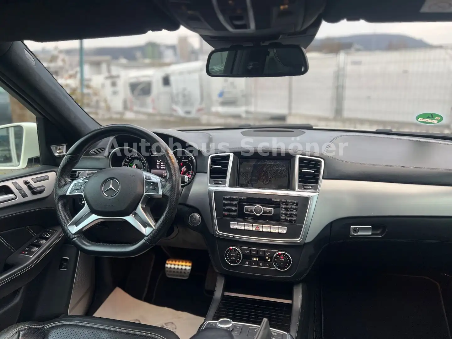 Mercedes-Benz ML 63 AMG **B&O*KAMERA*LED*PANO** Weiß - 2