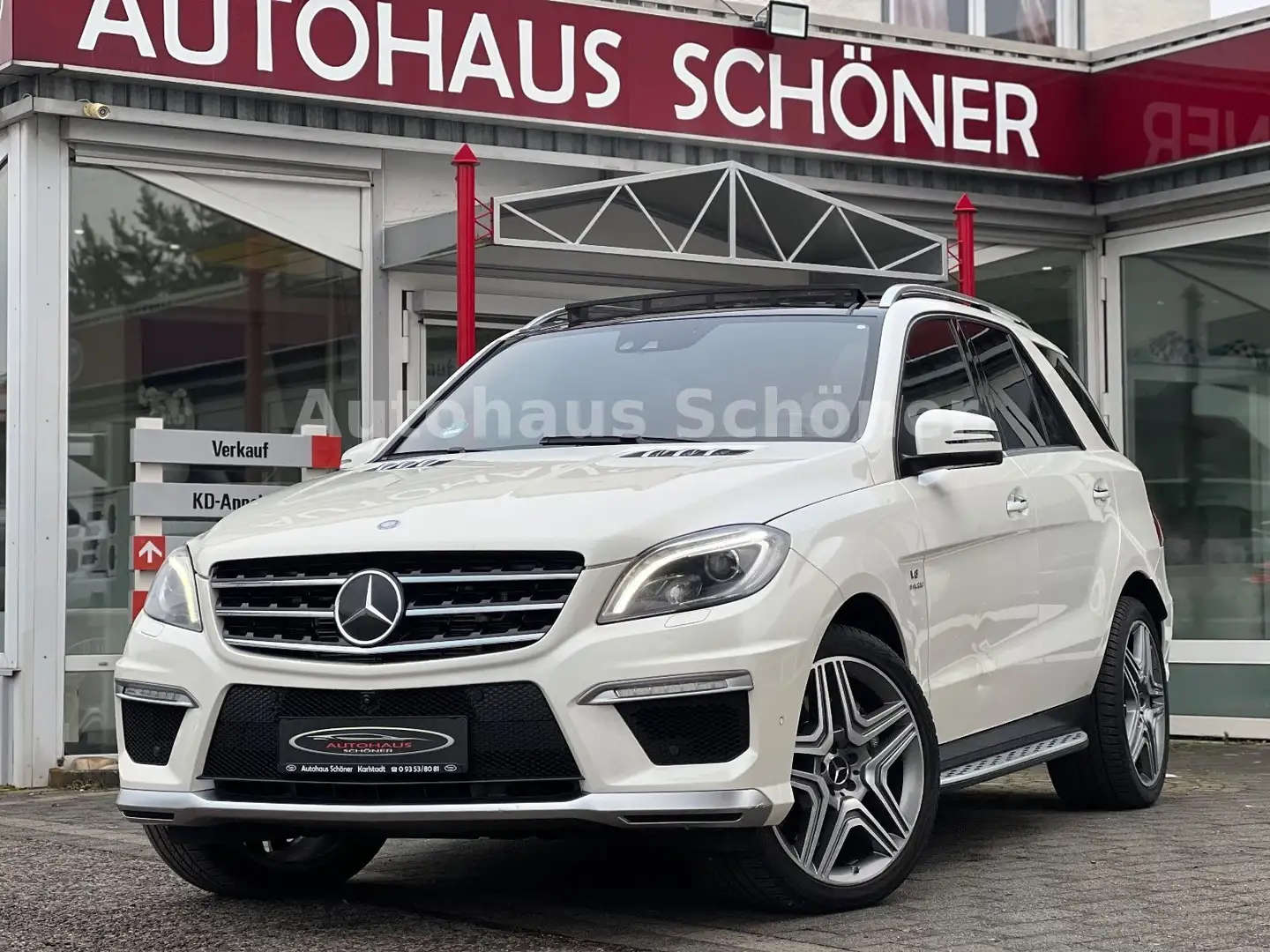 Mercedes-Benz ML 63 AMG **B&O*KAMERA*LED*PANO** Weiß - 1