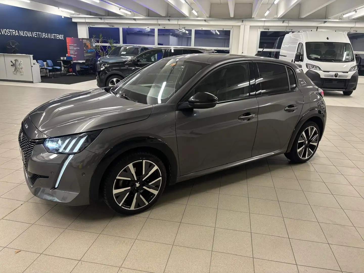 Peugeot 208 208 II 2019 1.2 puretech GT s Grau - 1