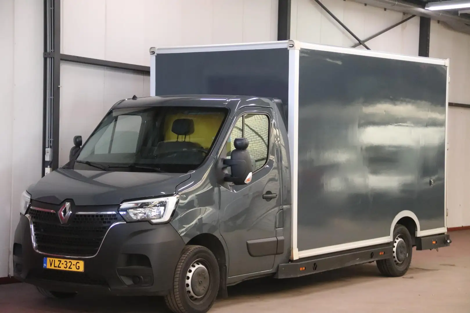 Renault Master T35 2.3 dCi 150 BAKWAGEN LOWINER AUTOMAAT Grijs - 1