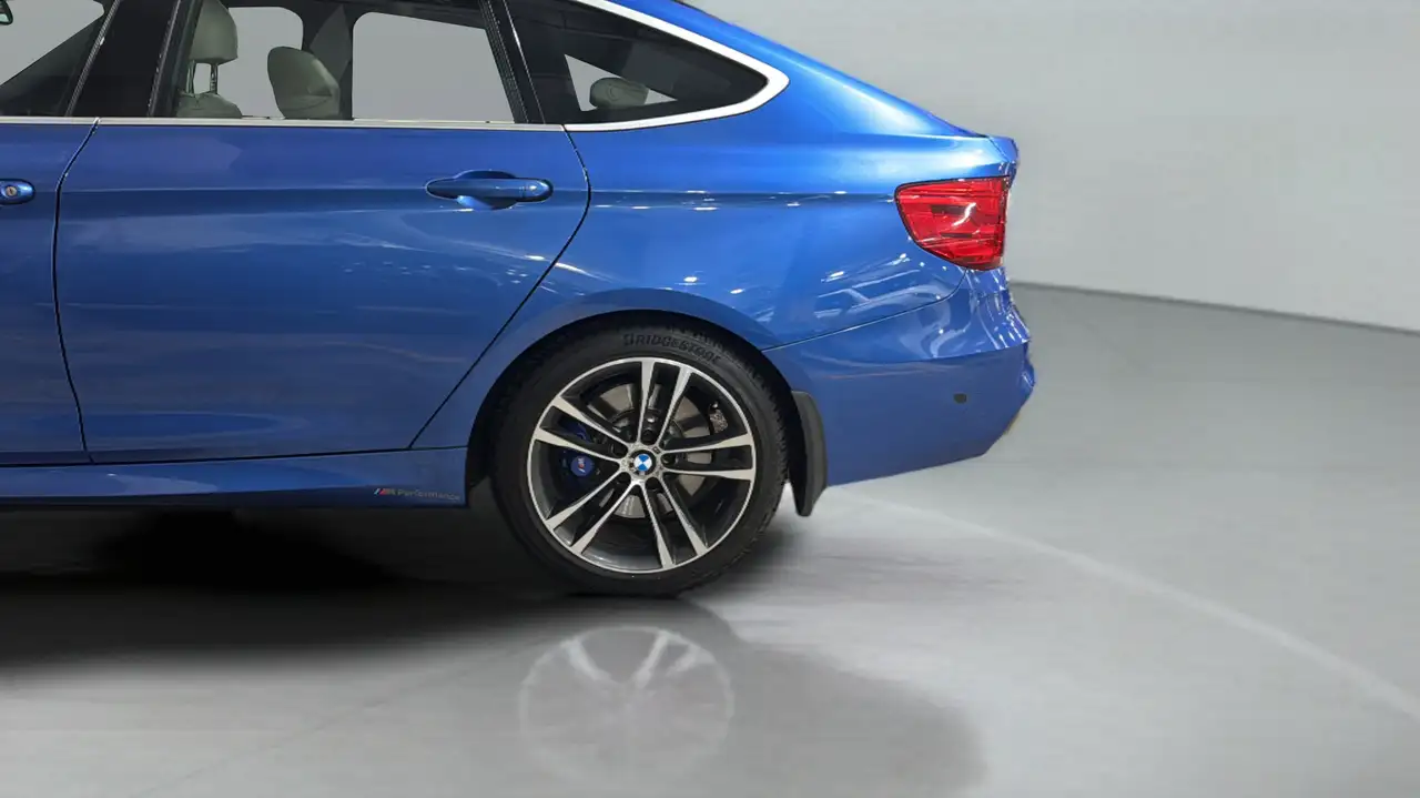 BMW 3 Series снимка BMW 3 Series