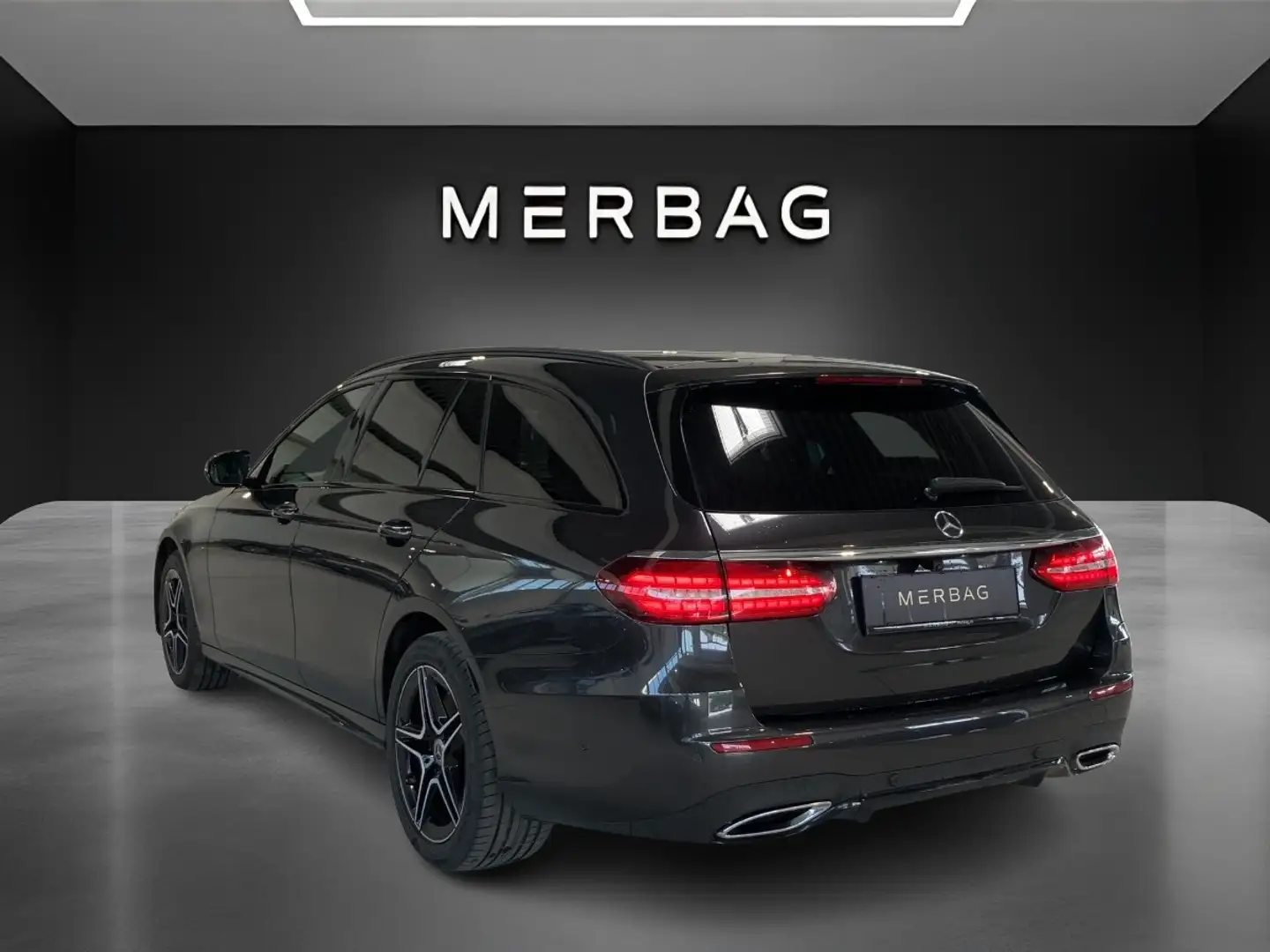Mercedes-Benz E 300 de 4MATIC T-Modell Grau - 2