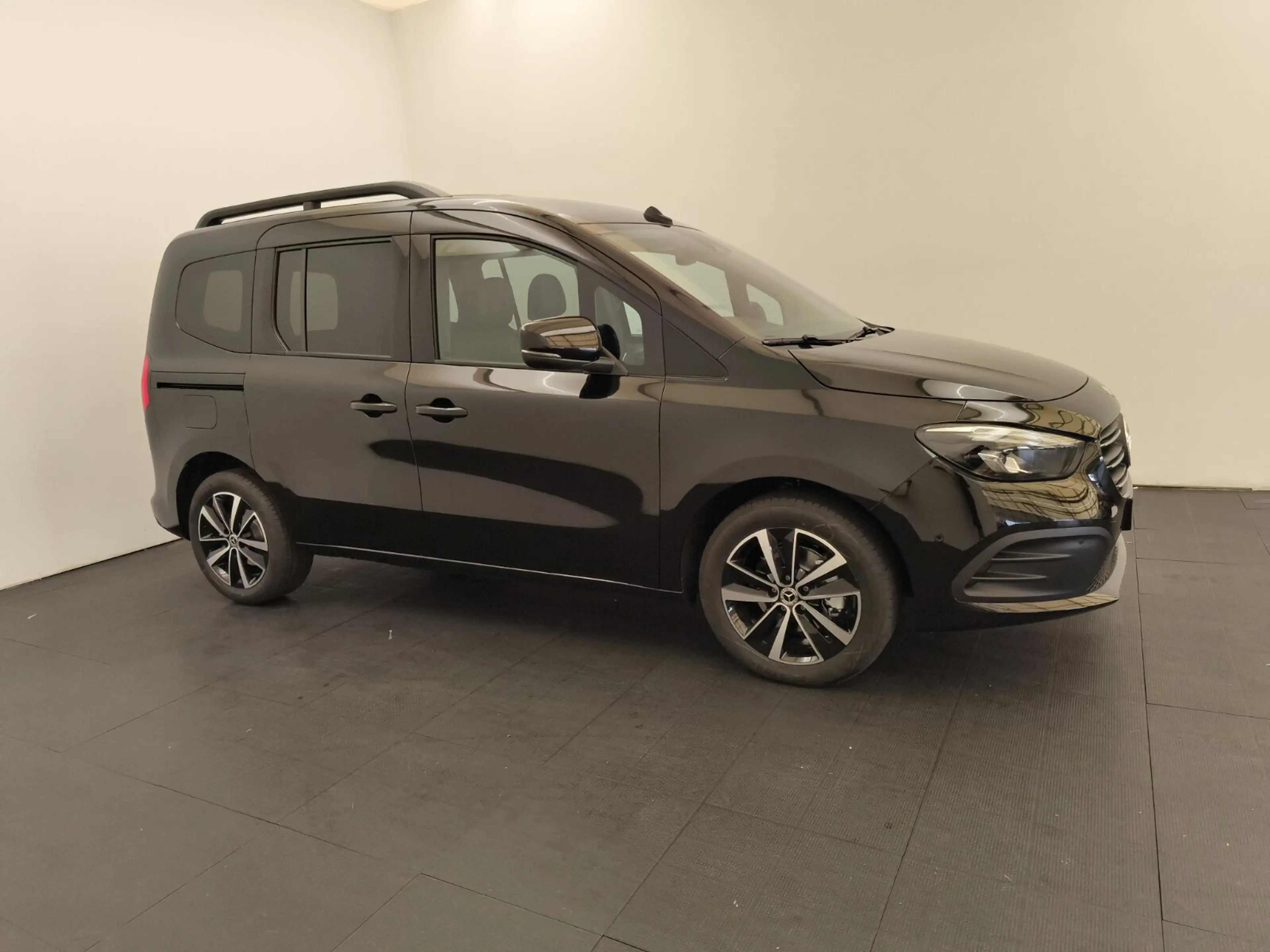Mercedes-Benz T-Class T-Klasse T 180 Progressive standard EDITION Navi — photo 4