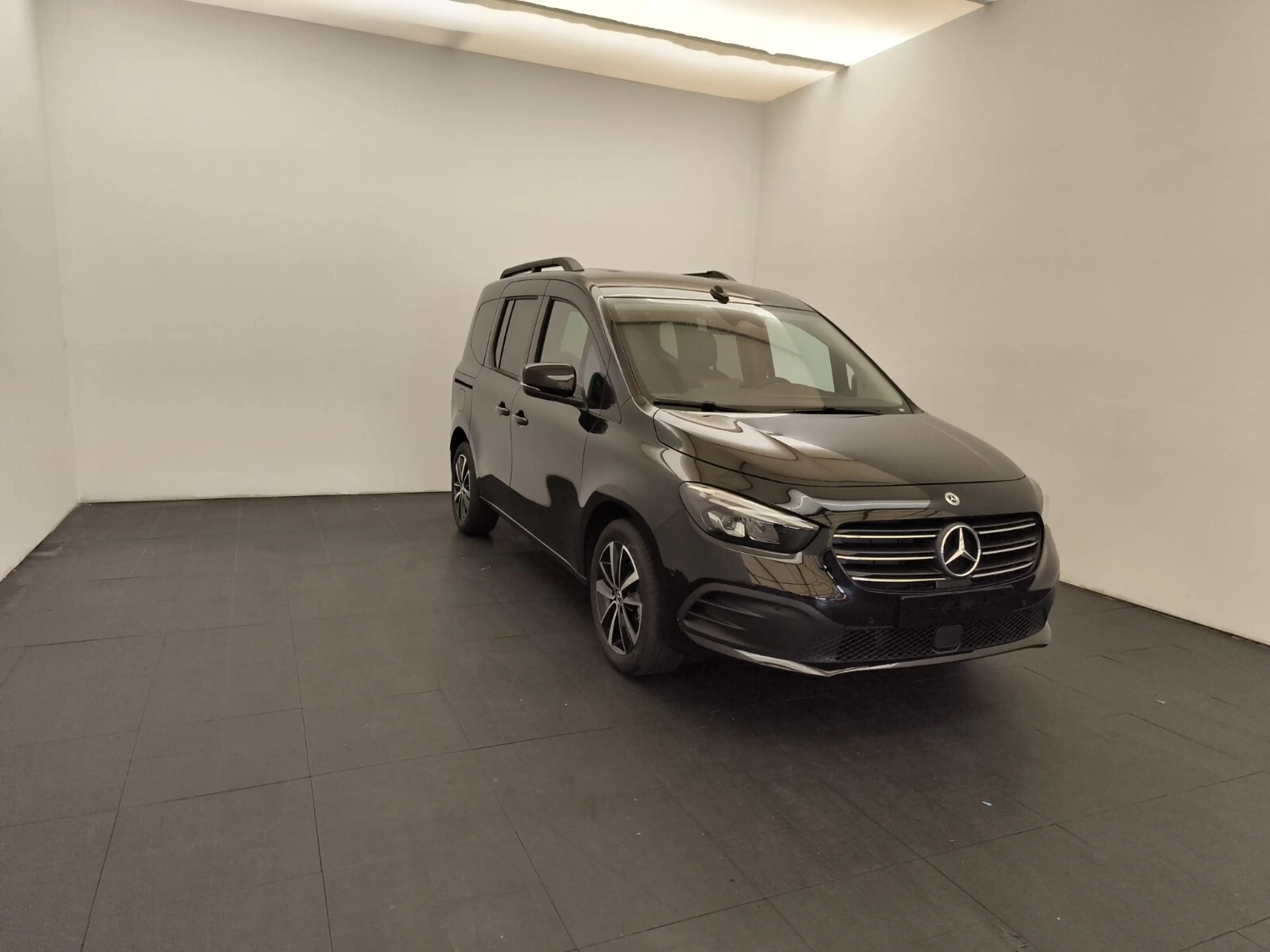 Mercedes-Benz T-Class T-Klasse T 180 Progressive standard EDITION Navi — photo 3