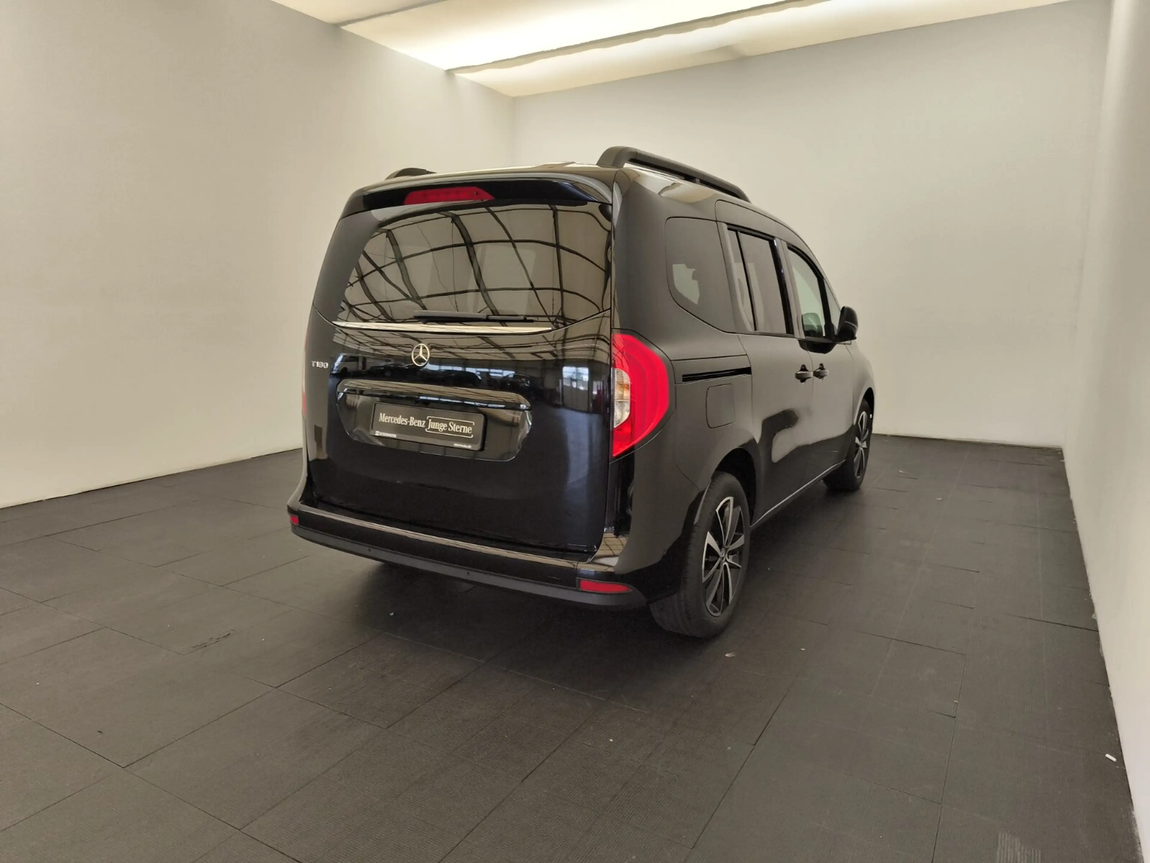 Mercedes-Benz T-Class T-Klasse T 180 Progressive standard EDITION Navi — photo 5