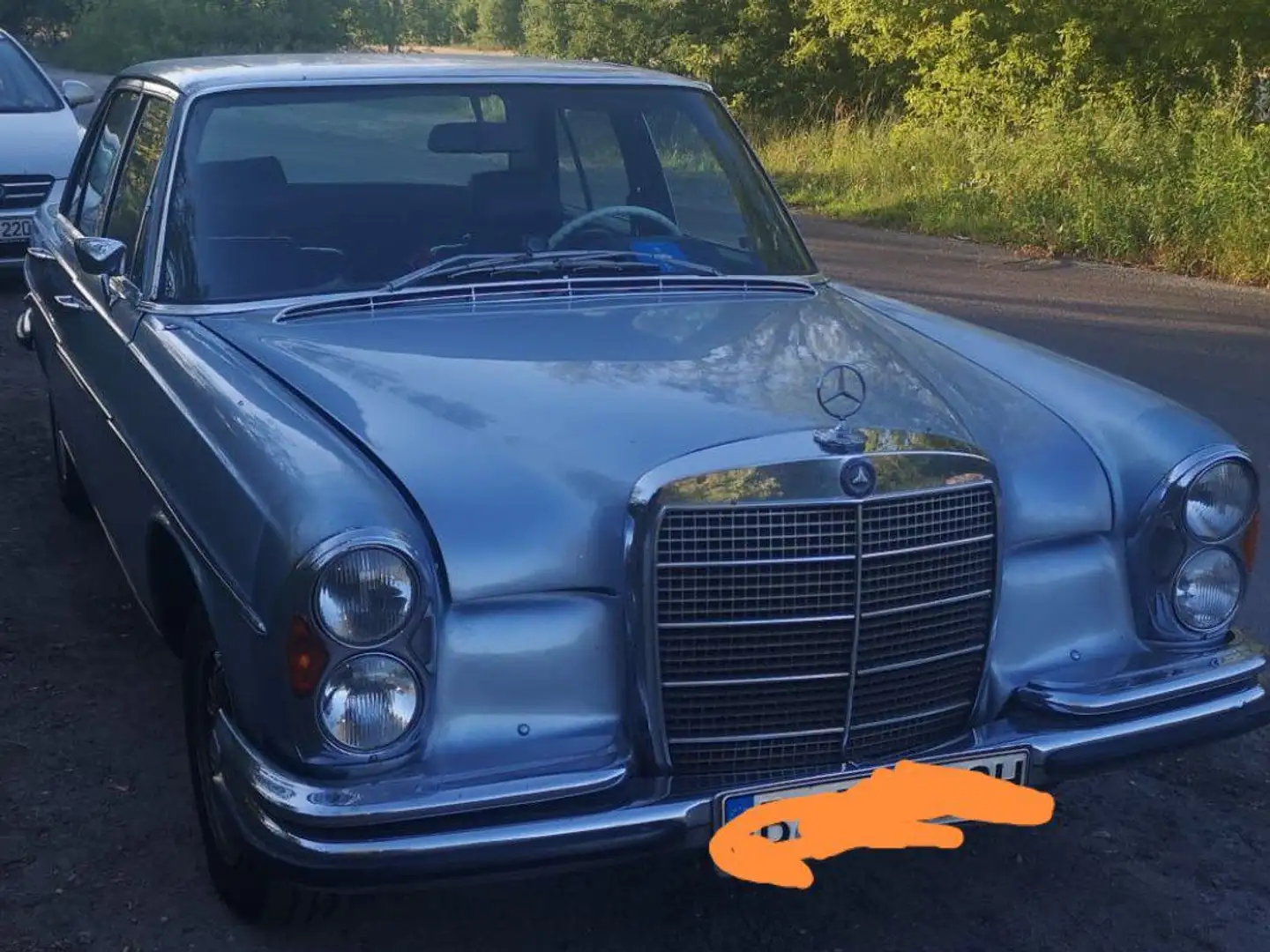 Mercedes-Benz 280 280 s Stříbrná - 1