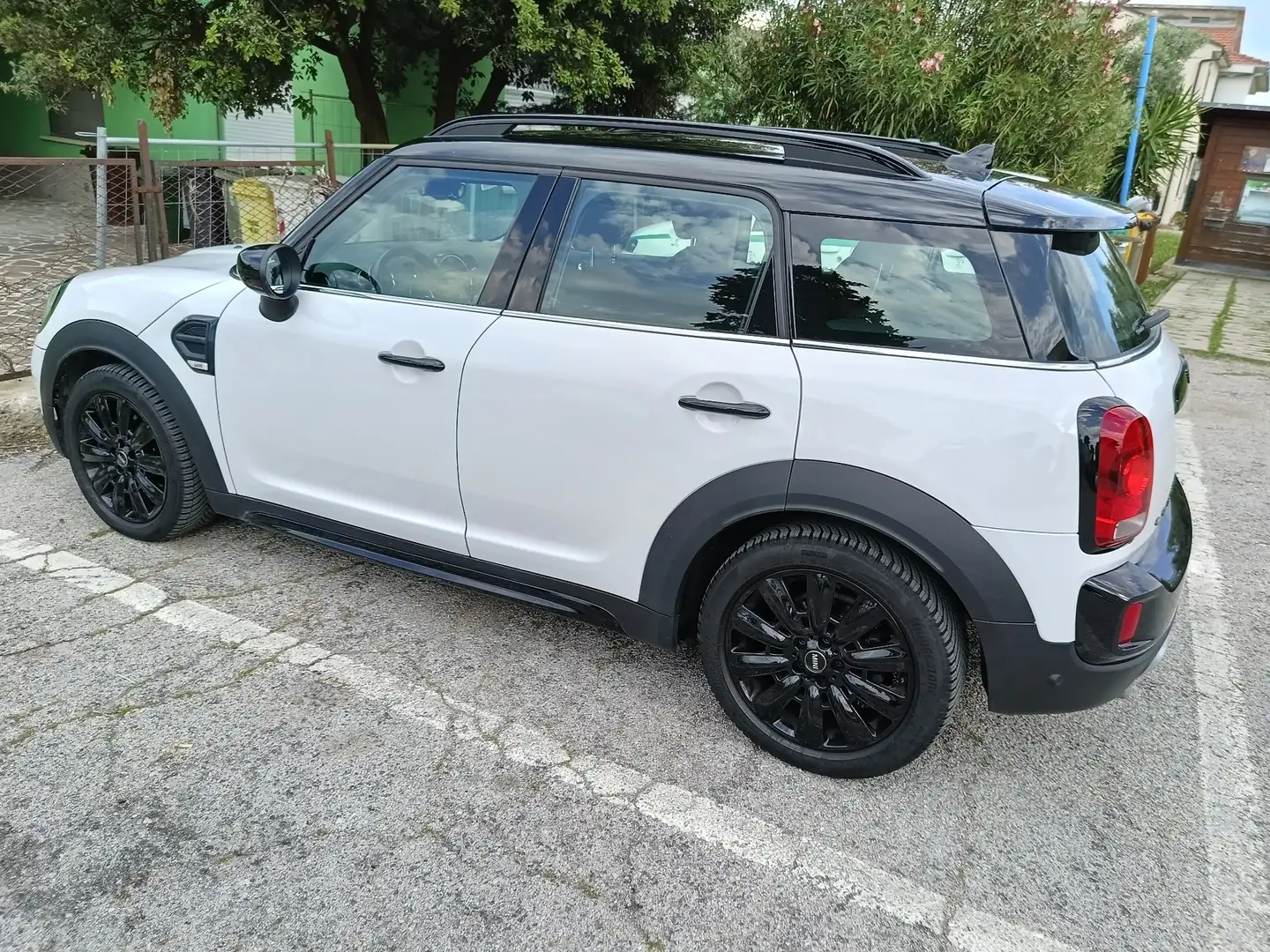 MINI Cooper D Countryman 2.0 Business all4 auto - 1