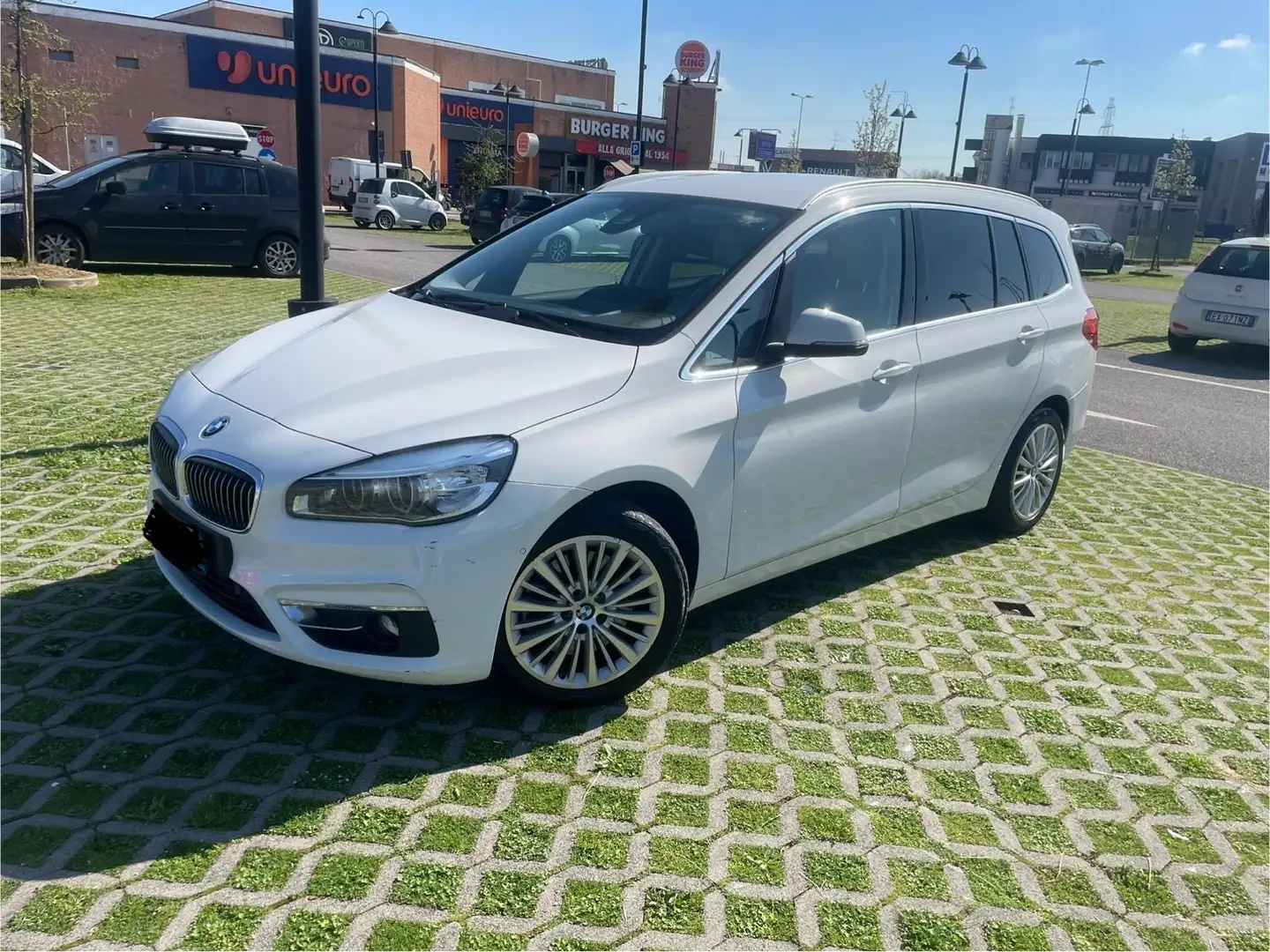 BMW 220 220d Active Tourer Luxury auto - 1