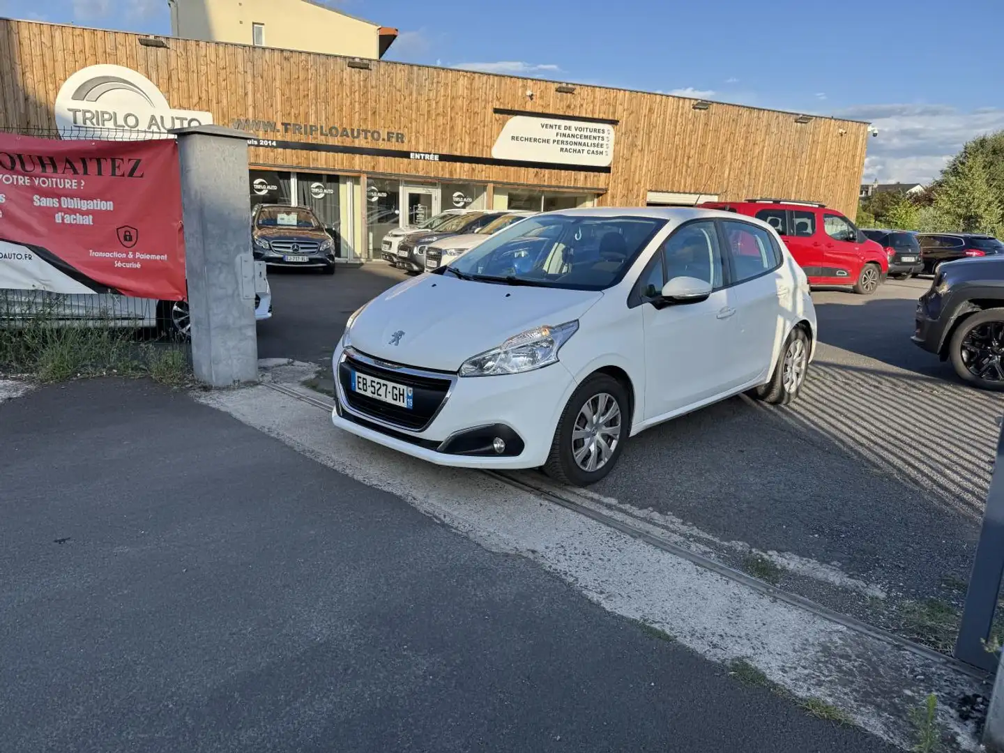 Peugeot 208 1.6 BlueHDi - 100 Affaire Pack Gps + Clim 2 places Blanc - 1