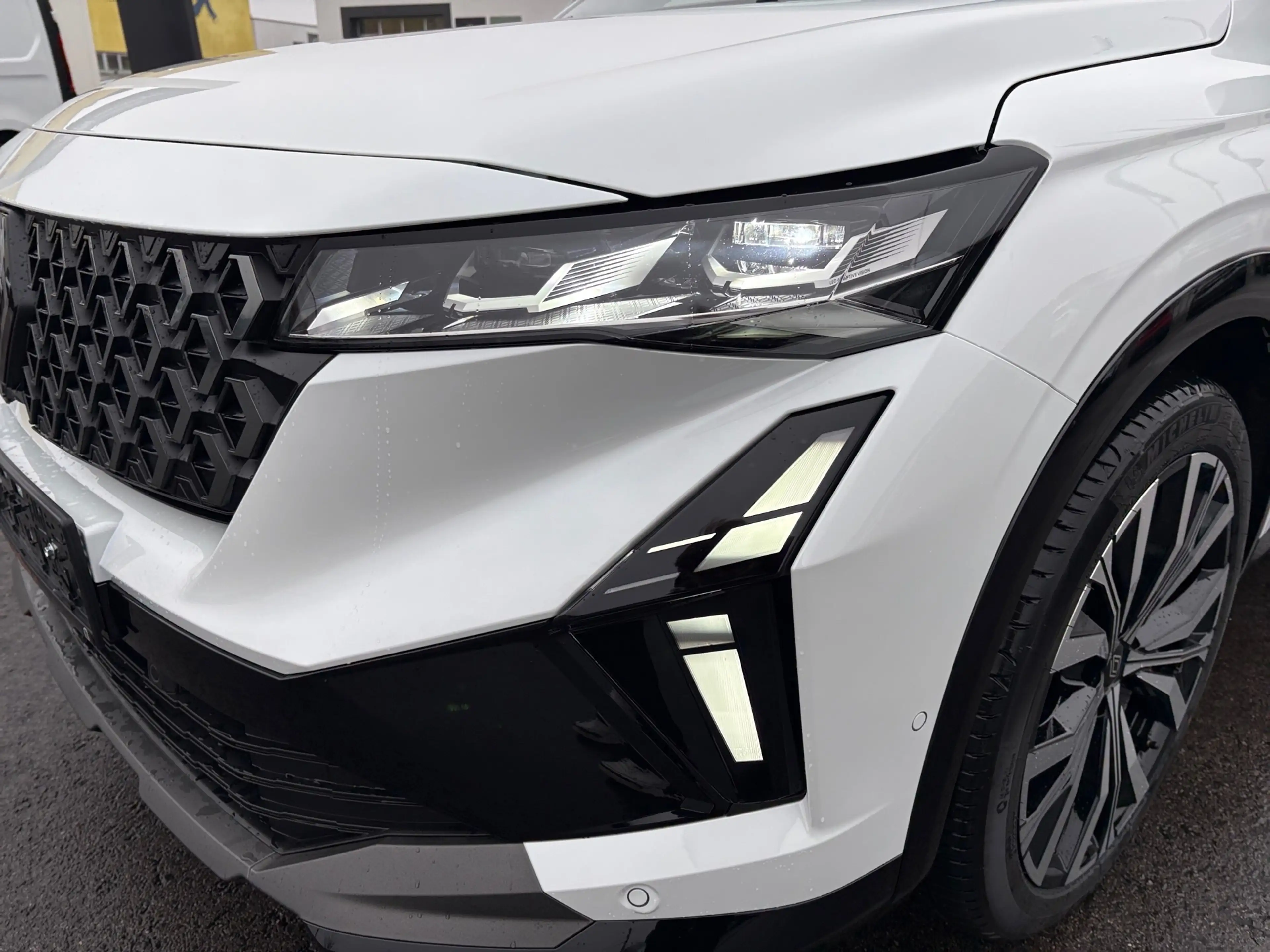 Renault Espace Espace Iconic Full Hybrid E-Tech 200 5-Sitzer — photo 9