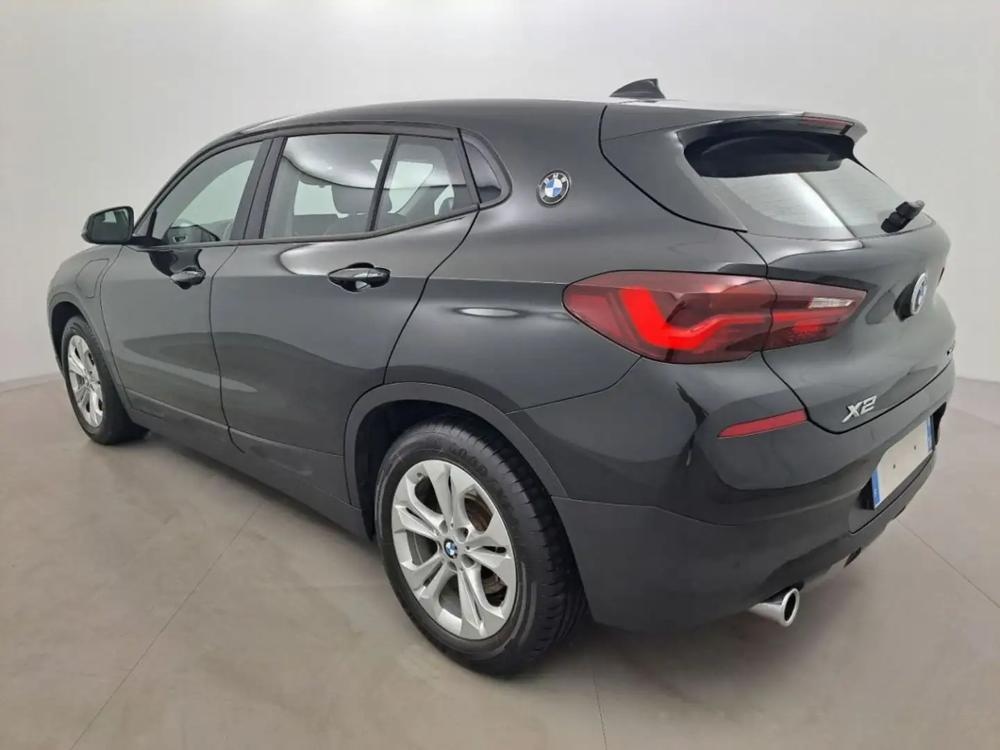 BMW X2 xDrive 25e 220 Lounge BVA6 Schwarz - 2