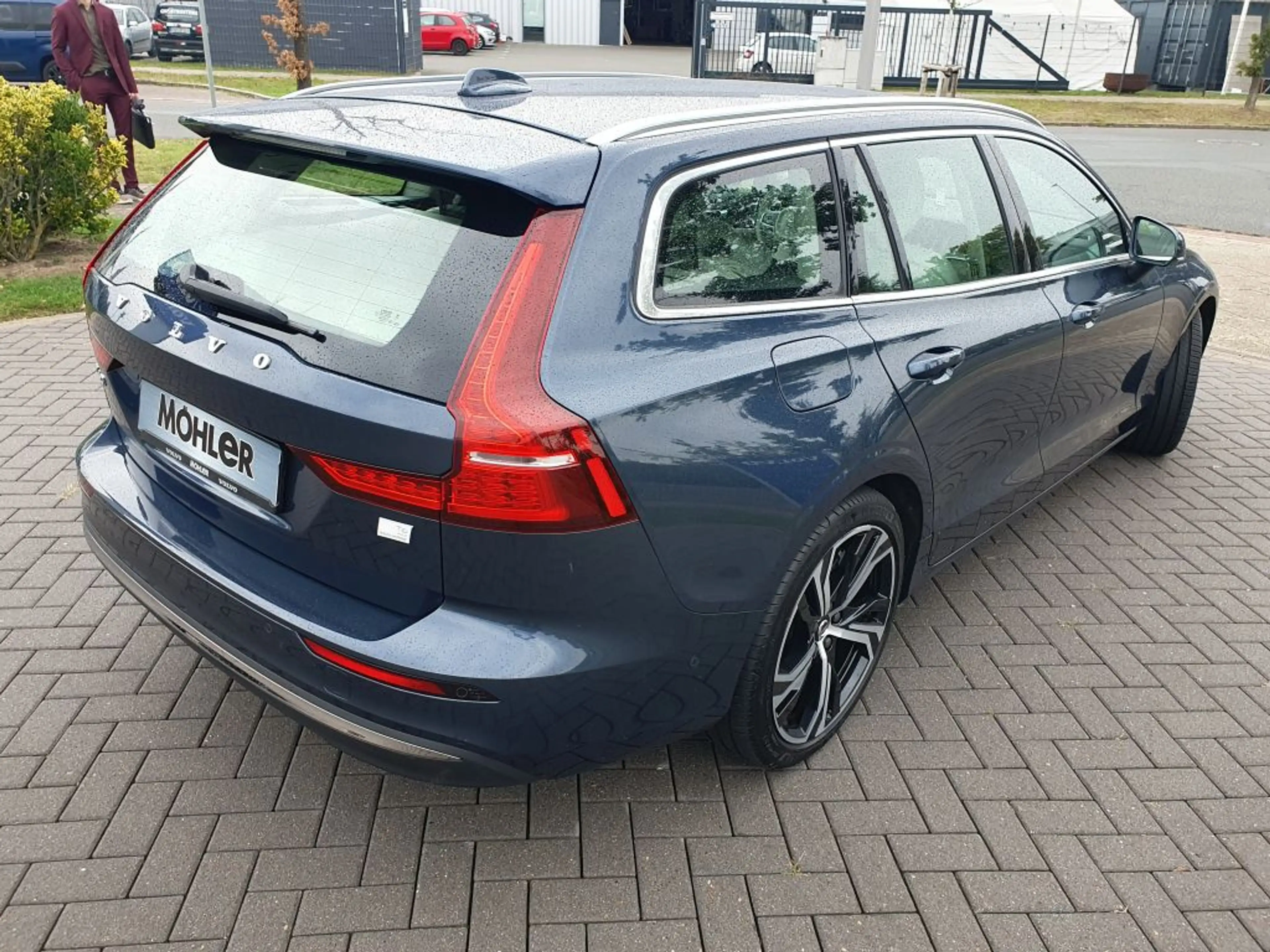 Volvo V60 T6 AWD Recharge Plus Bright — photo 9