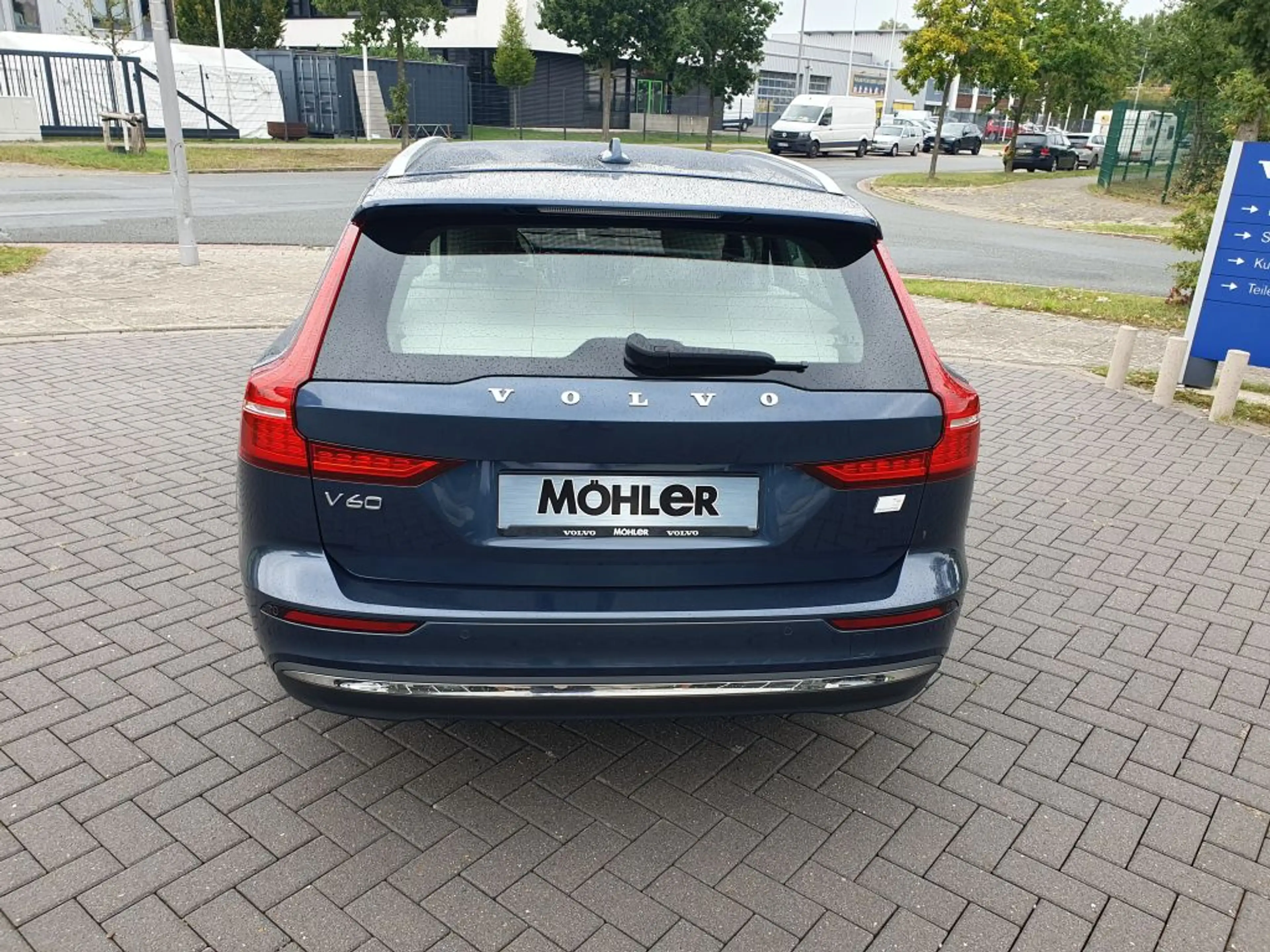 Volvo V60 T6 AWD Recharge Plus Bright — photo 8