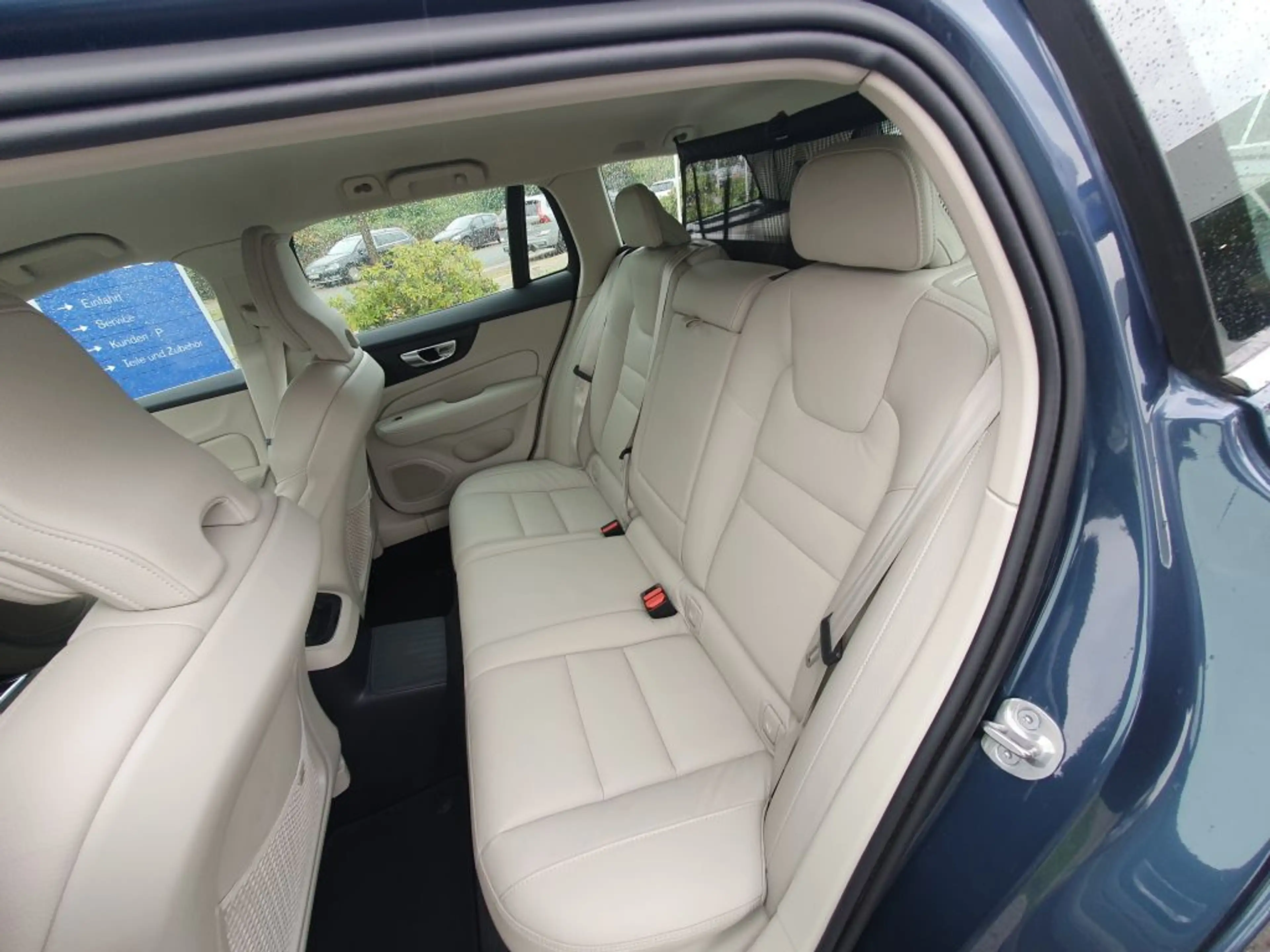 Volvo V60 T6 AWD Recharge Plus Bright — photo 12