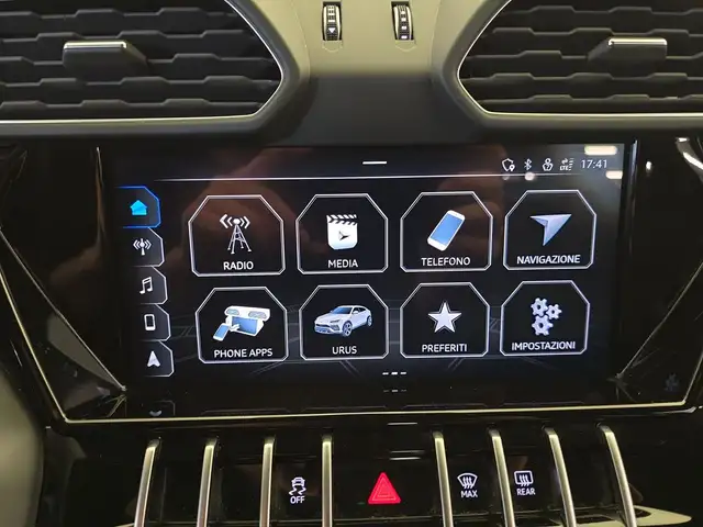 Lamborghini Urus view 16