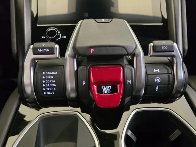 Lamborghini Urus view 24