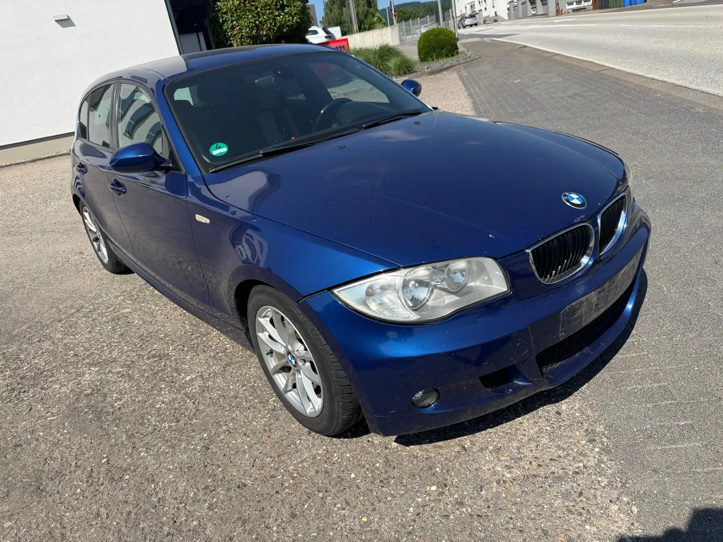 BMW 120 120d plava - 1