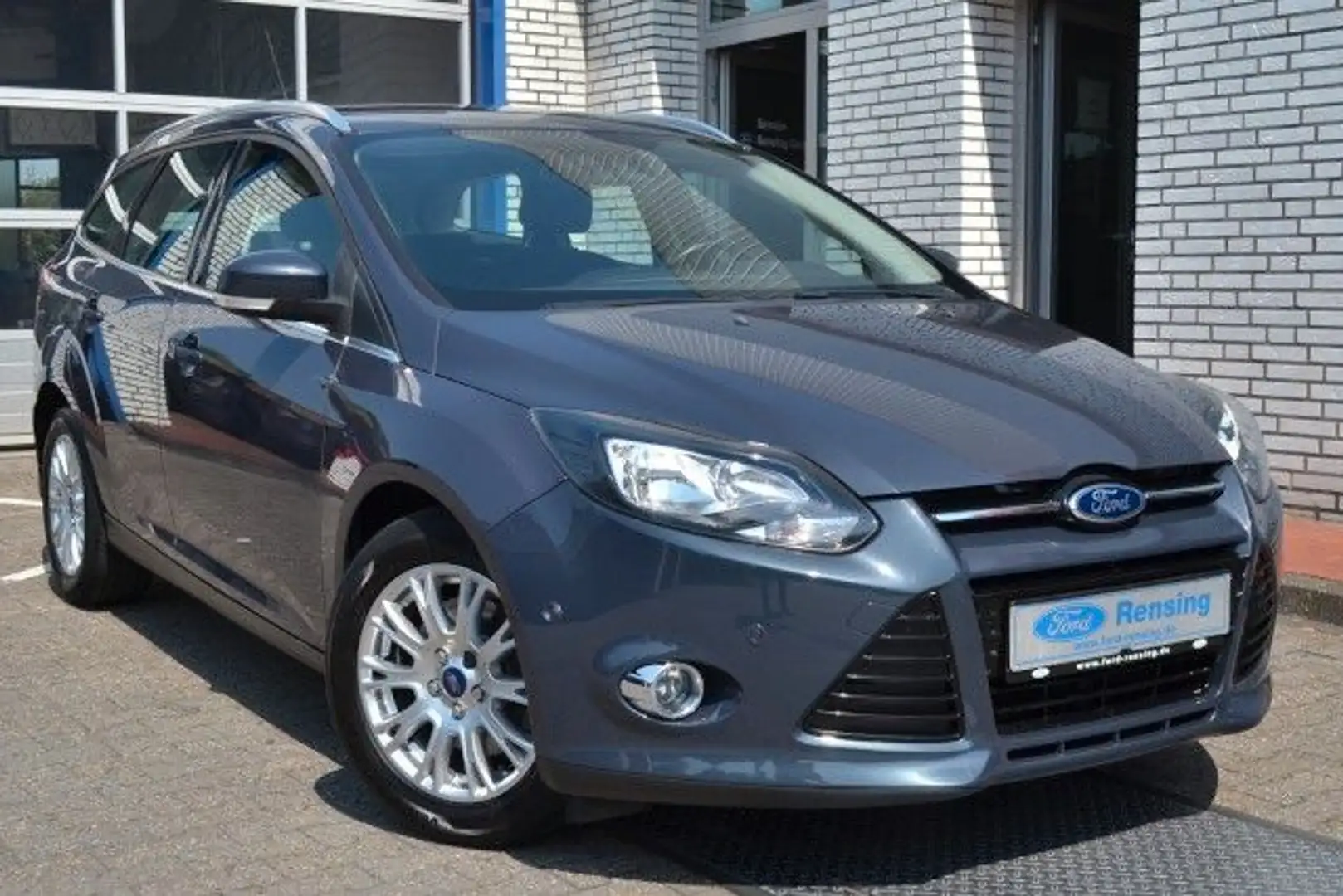 Ford Focus Turn 2,0 Titanium Automatik Tempomat Grau - 1