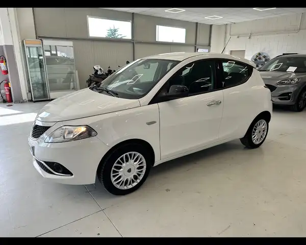 2016 Lancia Ypsilon in White for sale