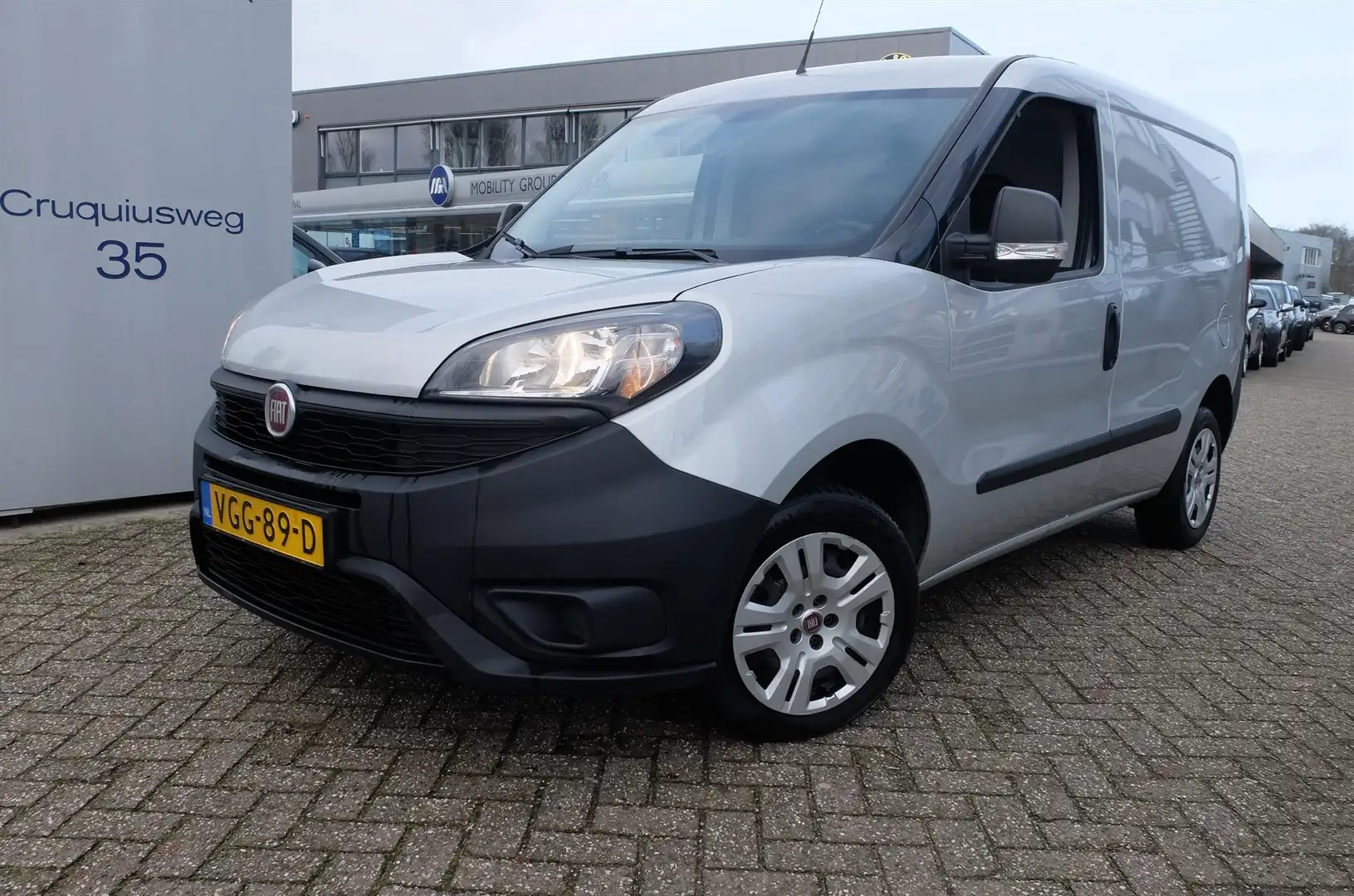 Fiat Doblo Cargo 105pk L1H1 Pro Edition Cruise Control Navi 3 Szary - 2