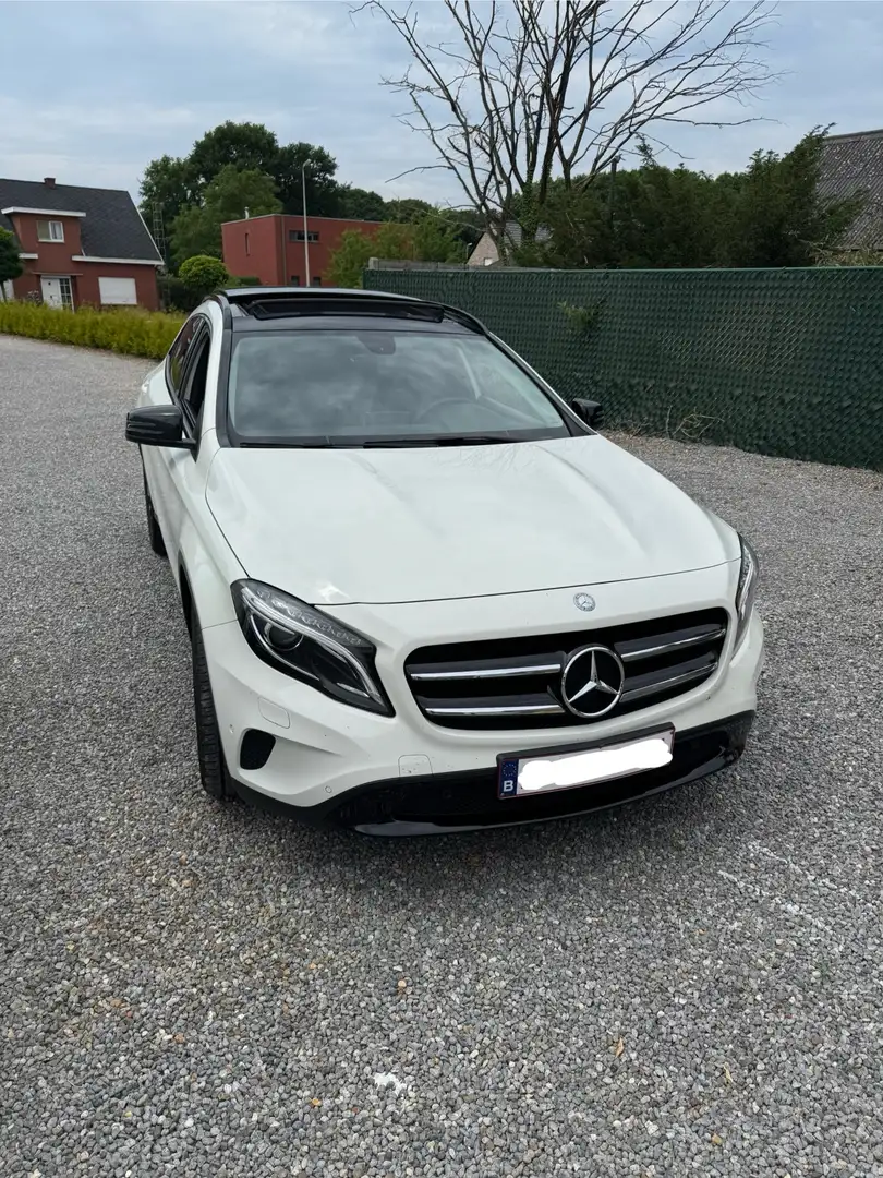 Mercedes-Benz GLA 200 4 matic - 1