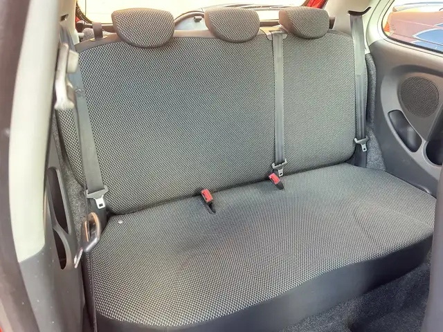Nissan Micra view 13