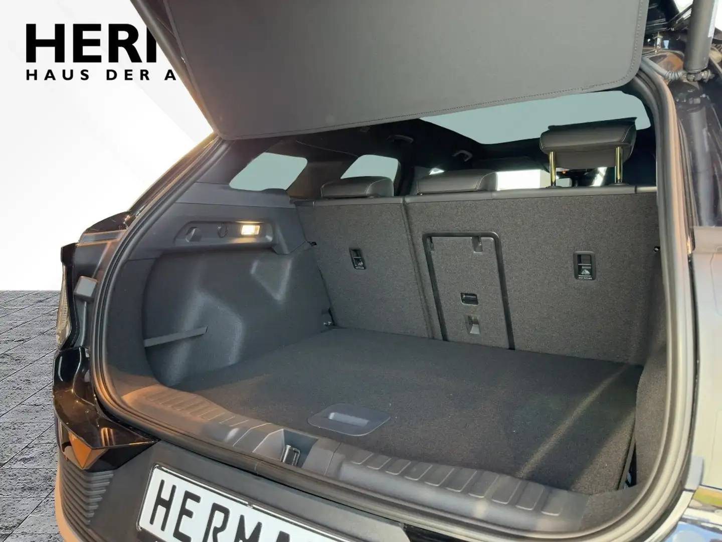 Ford Explorer RWD (Extended Range 77KWh) Premium *LED Zwart - 2