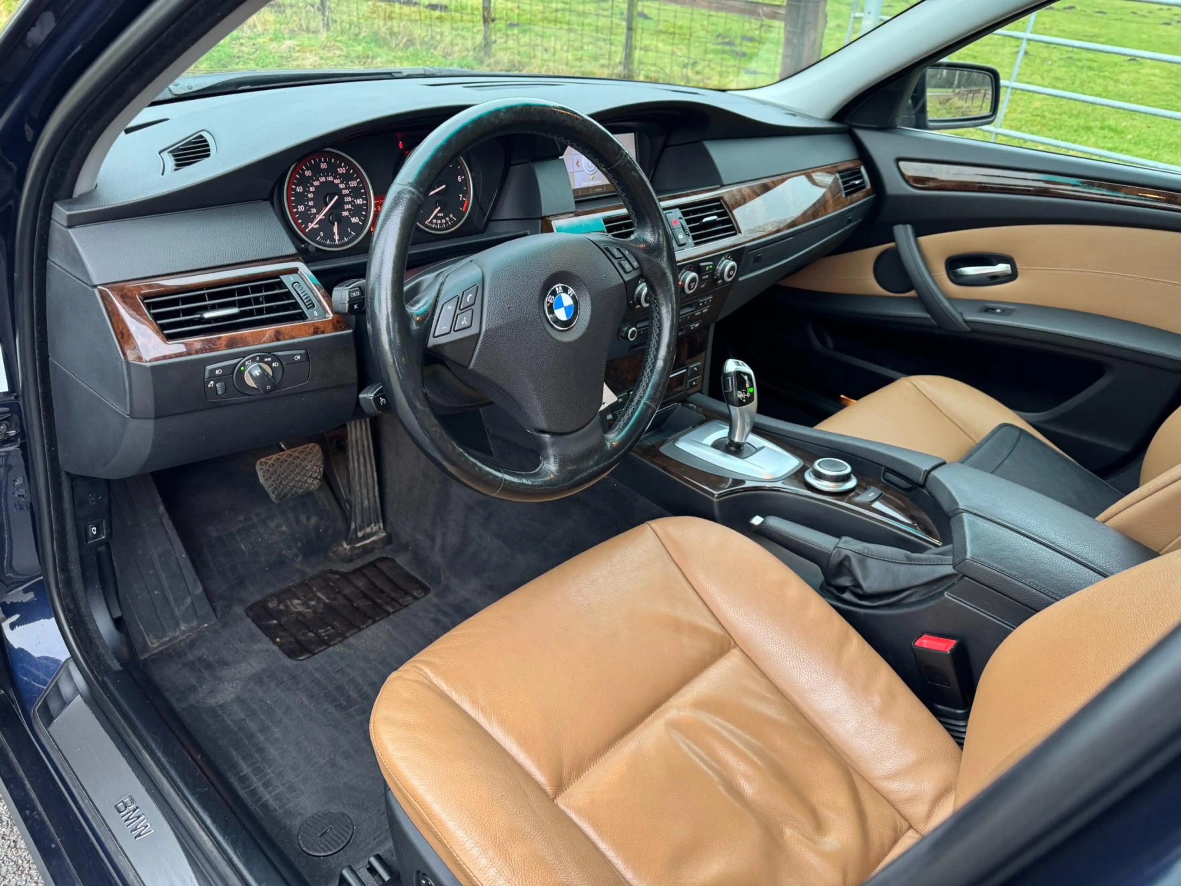 BMW 535 5-serie 535XI 4wd prachtige auto 299pk — photo 10