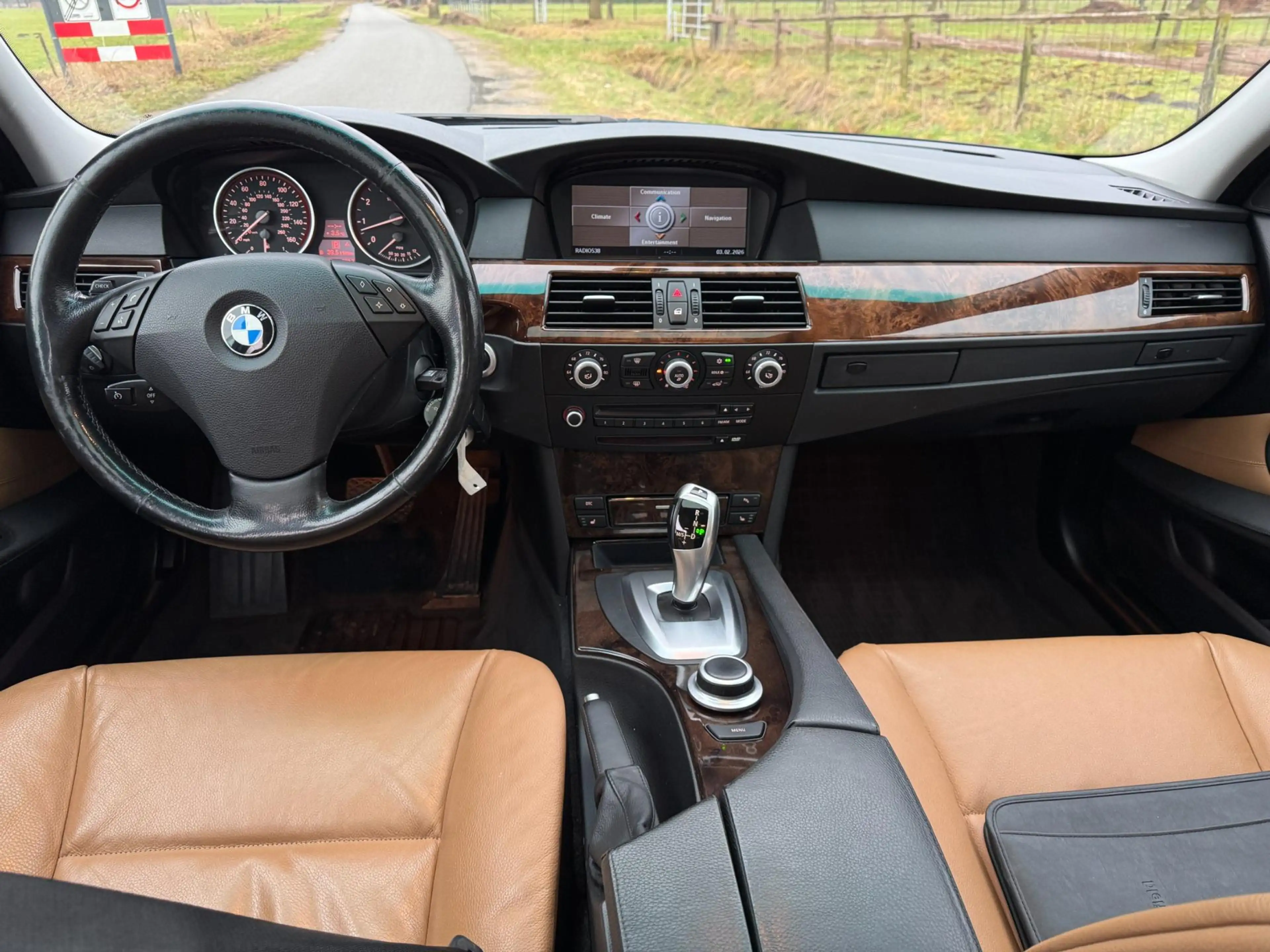 BMW 535 5-serie 535XI 4wd prachtige auto 299pk — photo 14