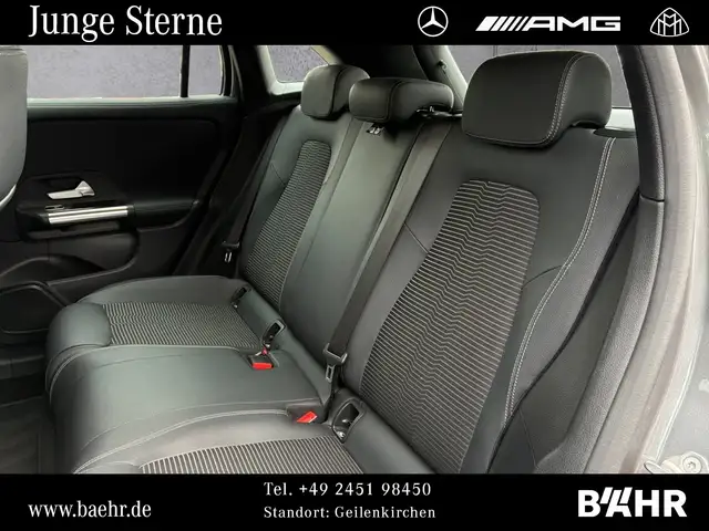 Mercedes-Benz Gla view 9