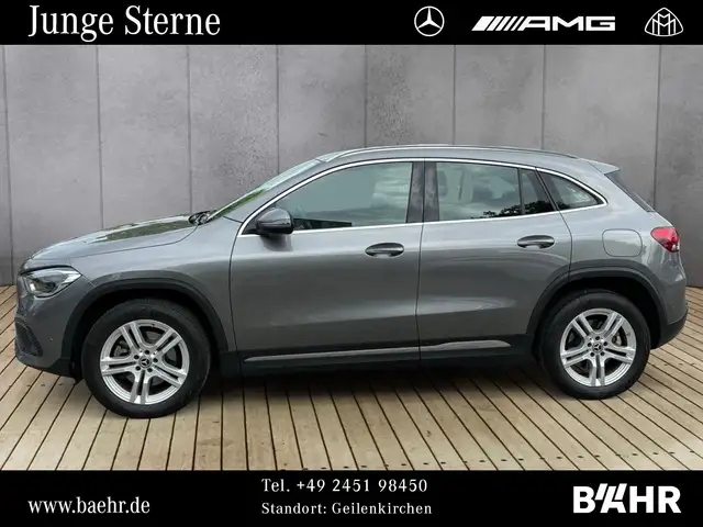 Mercedes-Benz Gla view 2