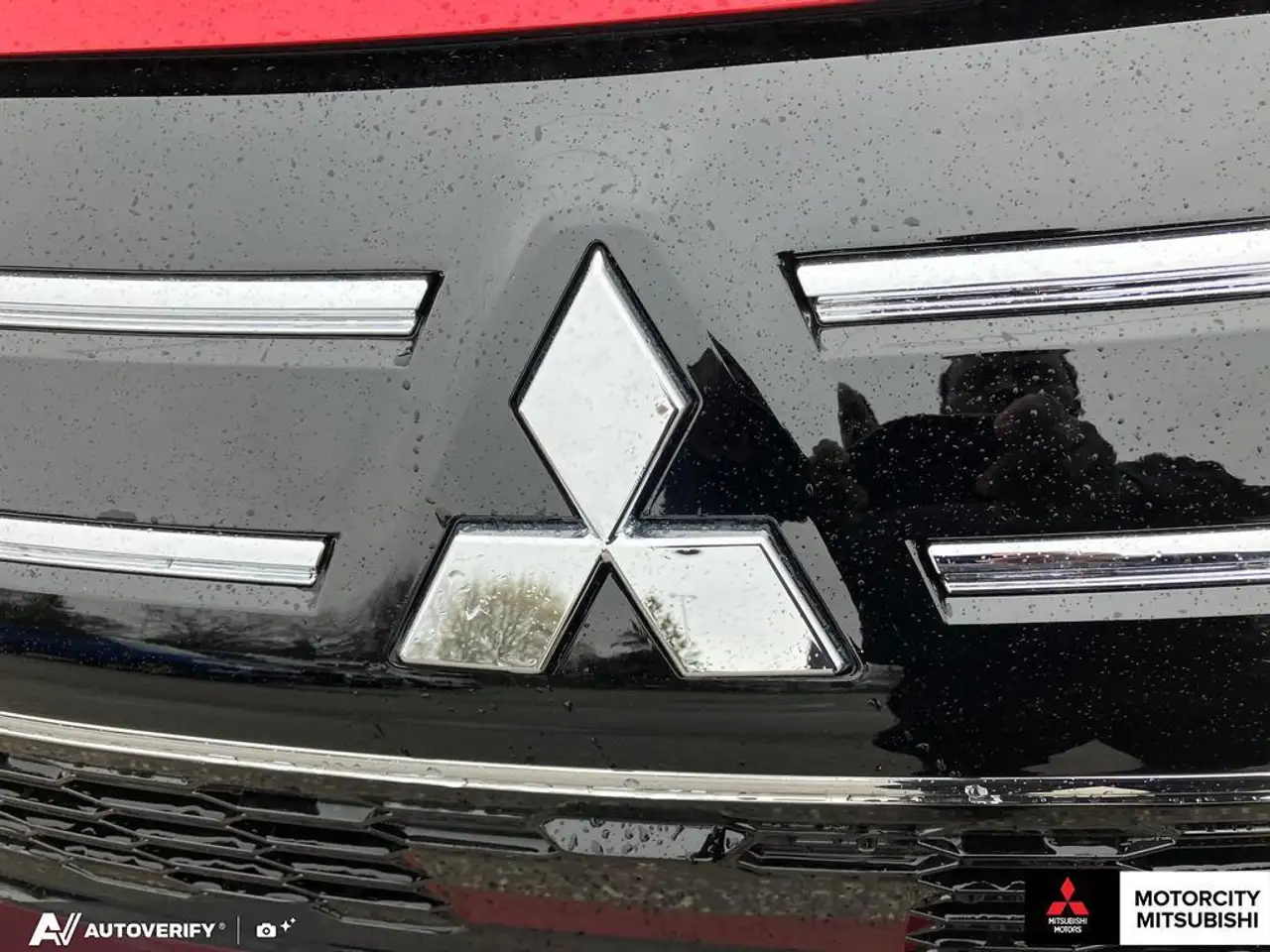 Mitsubishi Outlander снимка Mitsubishi Outlander