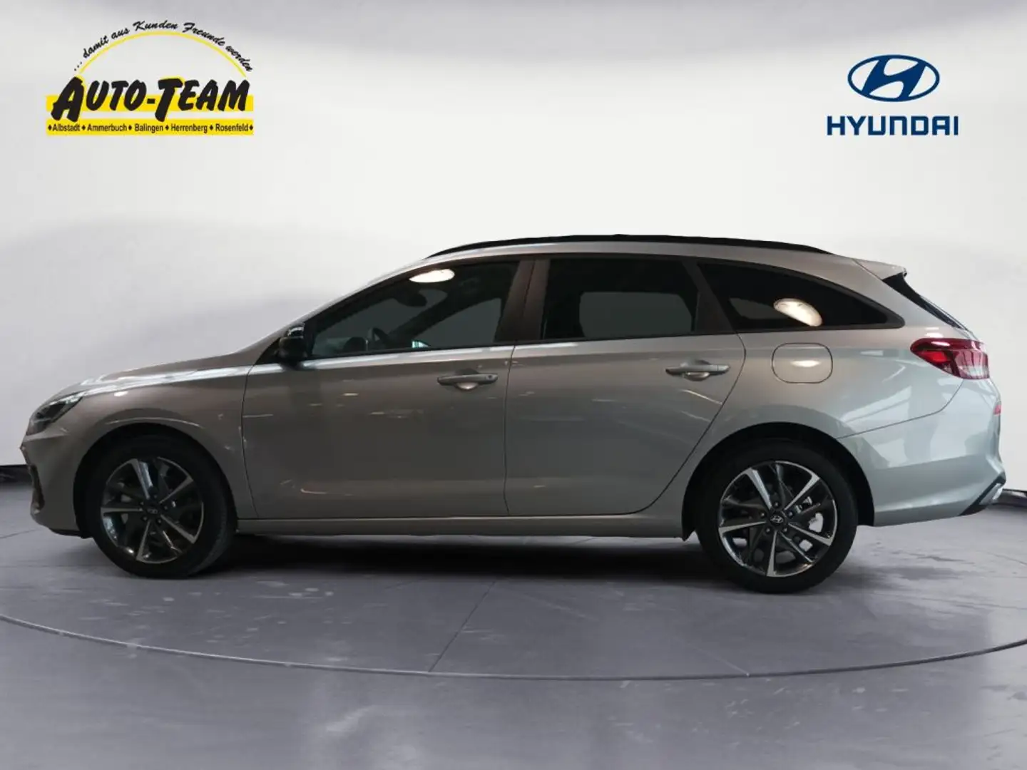 Hyundai i30 Kombi 1.0 T-GDI DCT Advantage Silber - 2