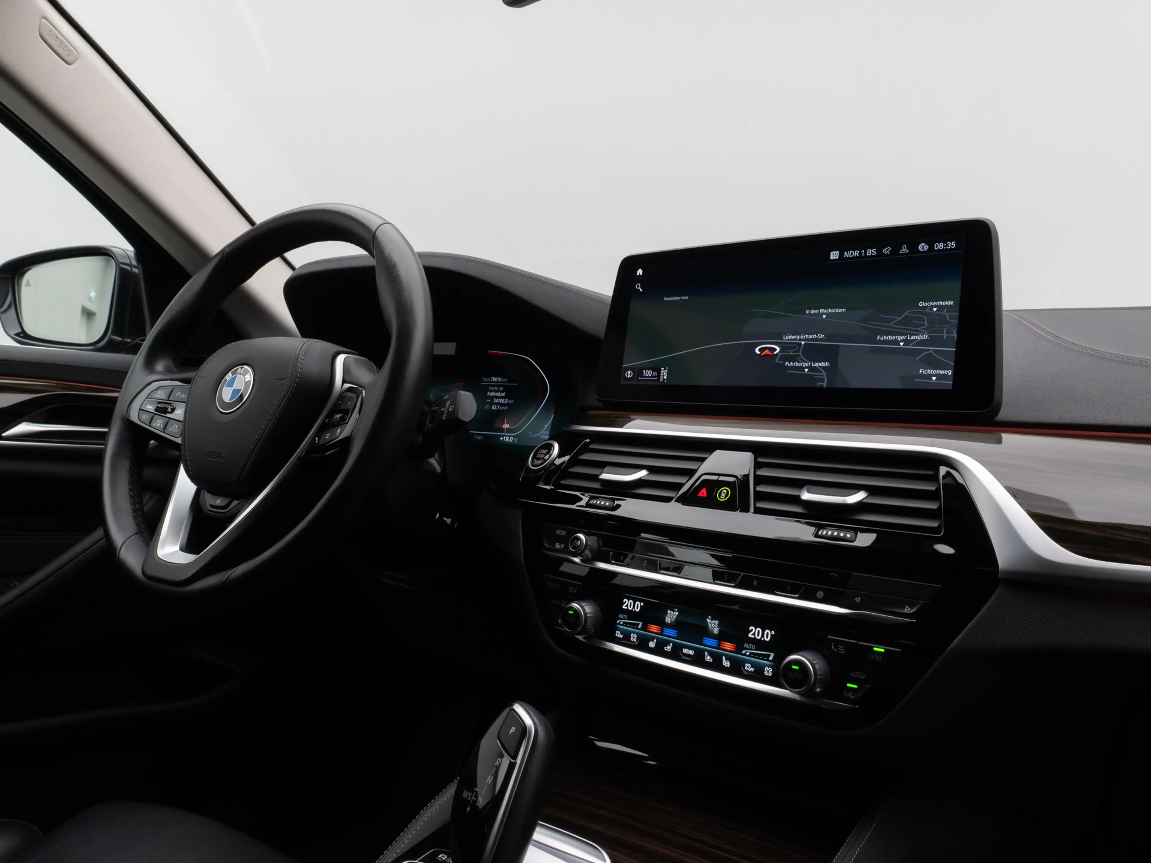 BMW 540 Luxury Line Laser 360°HUD DAB HiFi AHK — photo 37