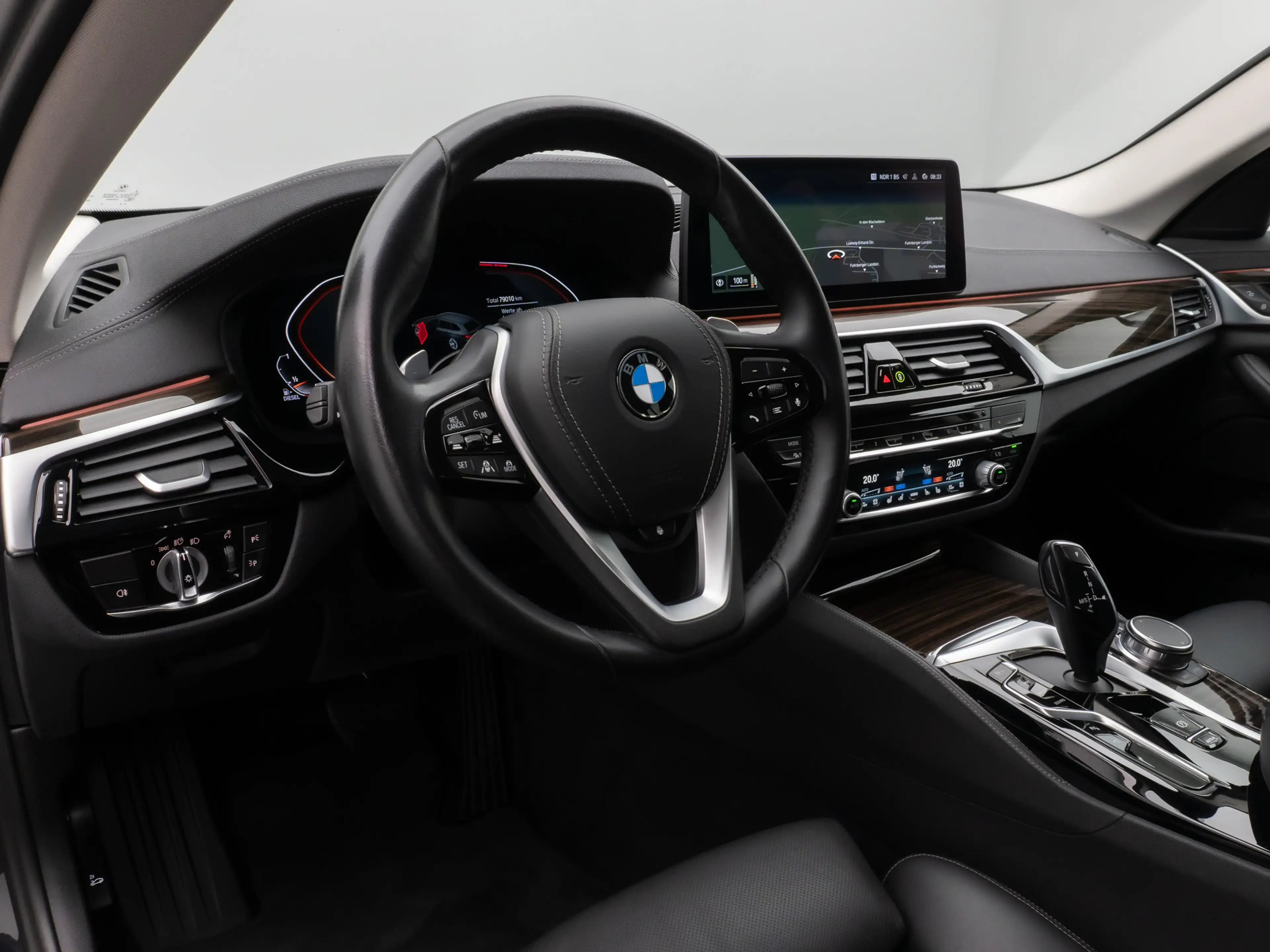 BMW 540 Luxury Line Laser 360°HUD DAB HiFi AHK — photo 21