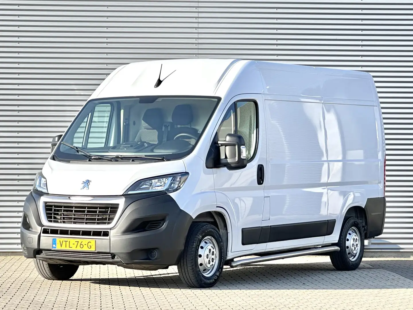 Peugeot Boxer 2.2 BlueHDi 120 L2H2 Trekhaak|Airco|Cruise|Dealero Blanc - 1