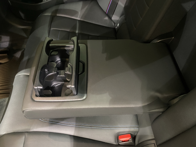 BMW 330 i M Sport / Navi Panoramadach RFK — photo 9