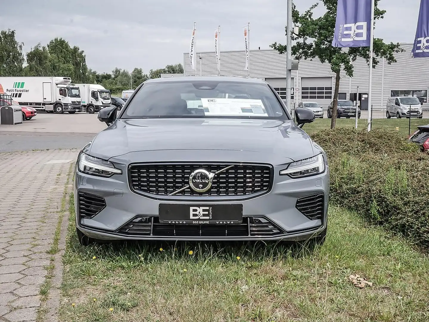 Volvo S60 T8 Twin Engine AWD Ultimate Dark Plug-InE6 Grau - 2