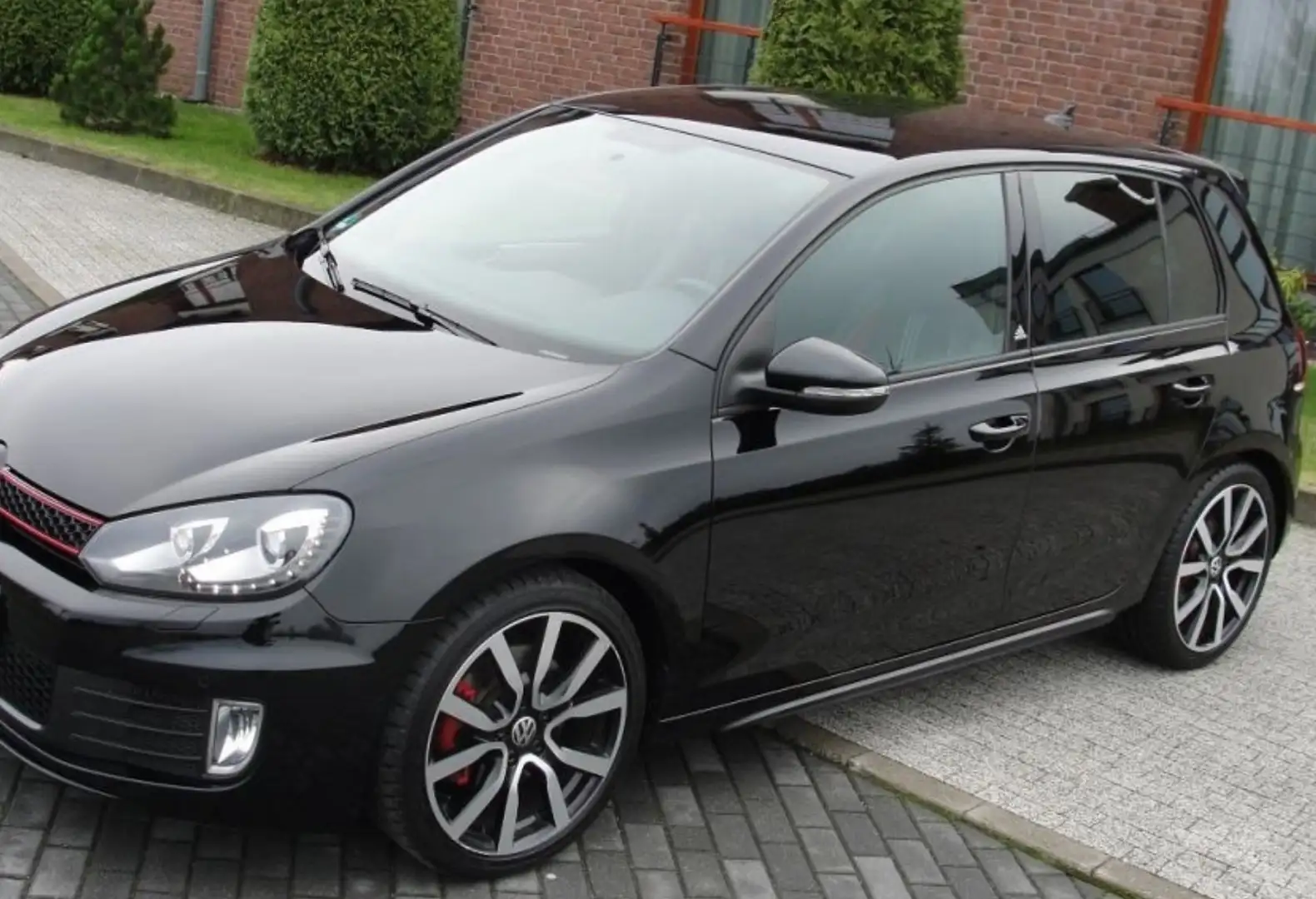 Volkswagen Golf GTI 2.0 Adidas Edition 211 PS EZ/2011 Black - 1