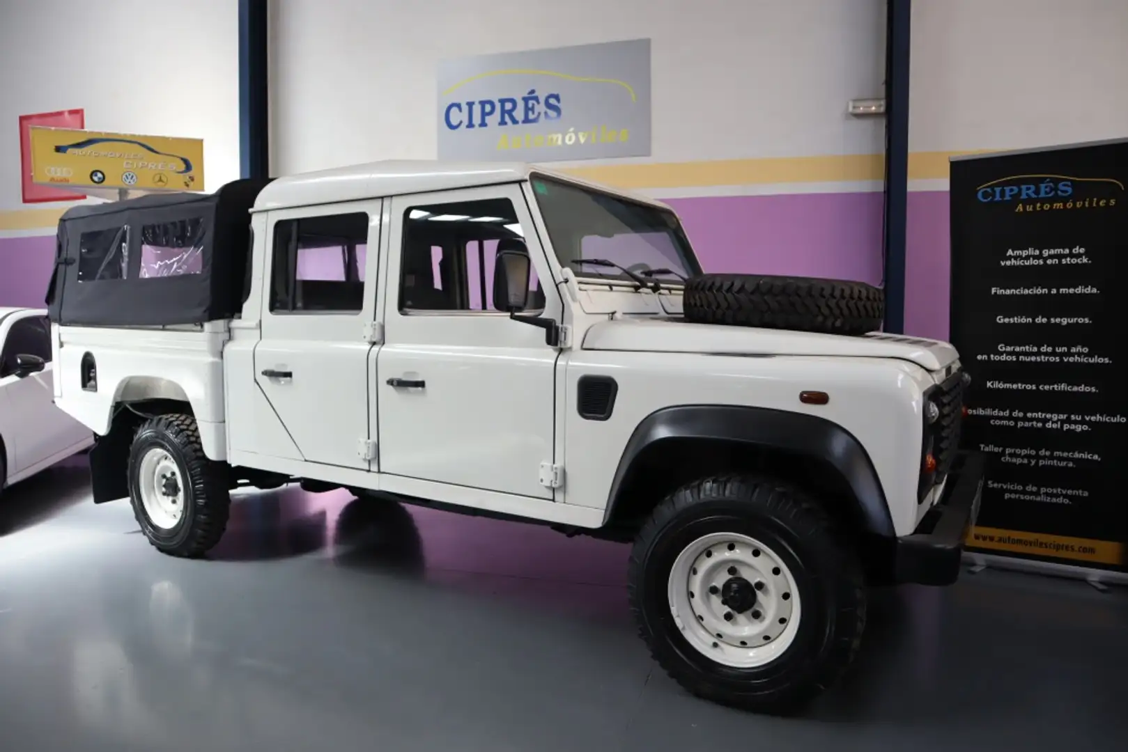 Land Rover Defender 130Td5 Doble Cabina Caja S Blanco - 1