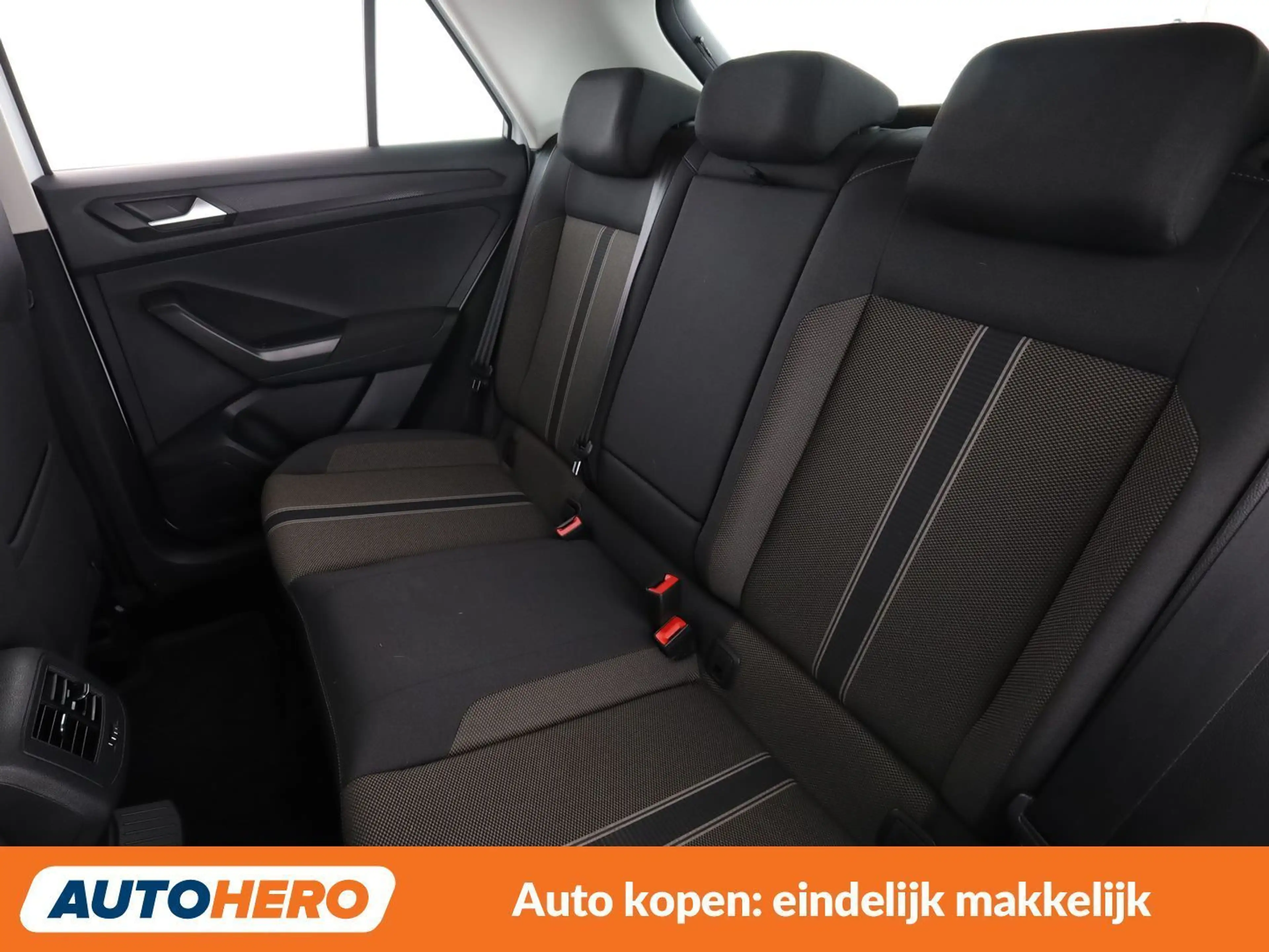 Volkswagen T-Roc 1.5 TSI ACT Style — photo 14