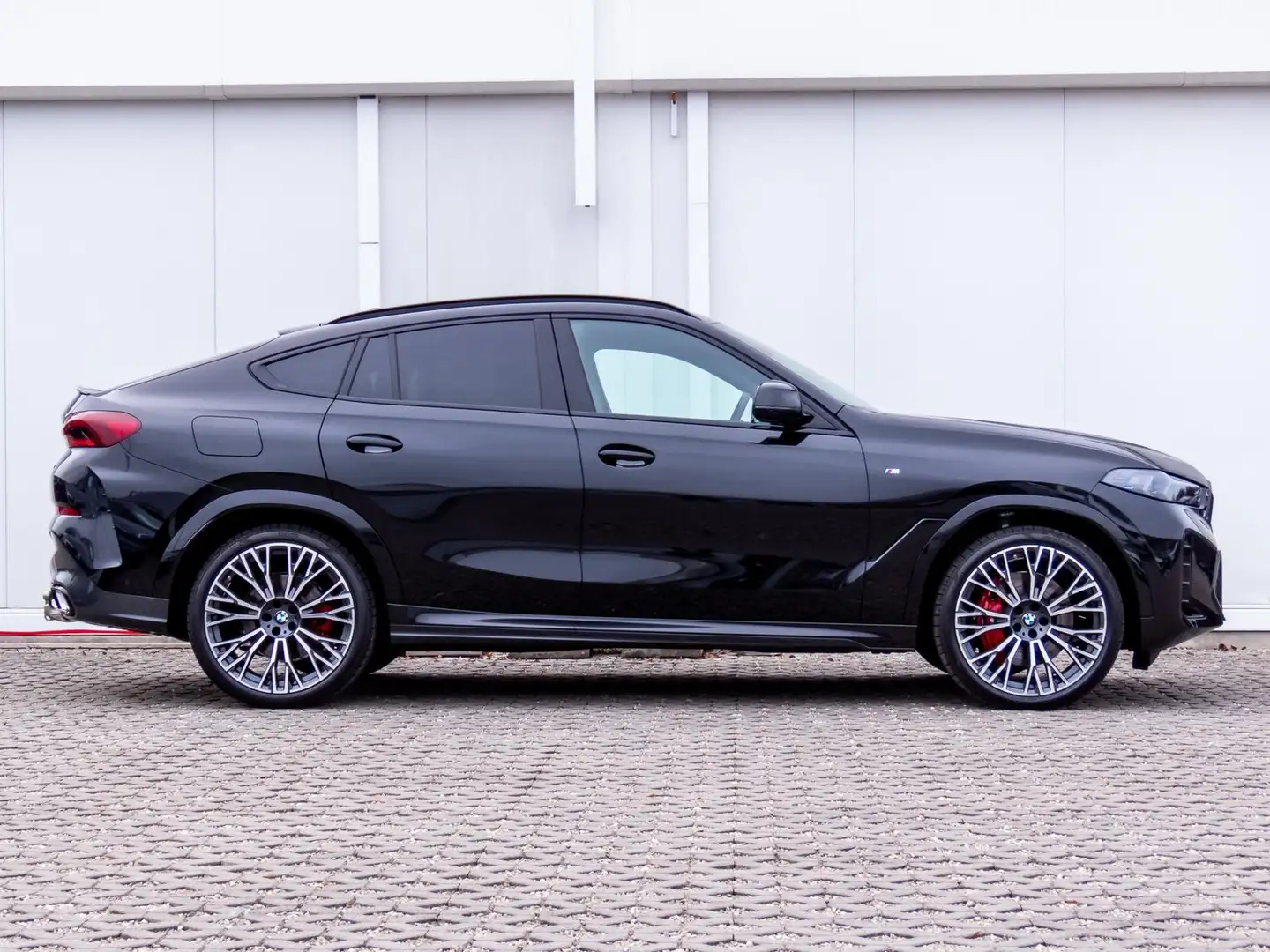 BMW X6 xDrive40d M Sport PRO 22" SKY 2A-Luft StHzg Noir - 2