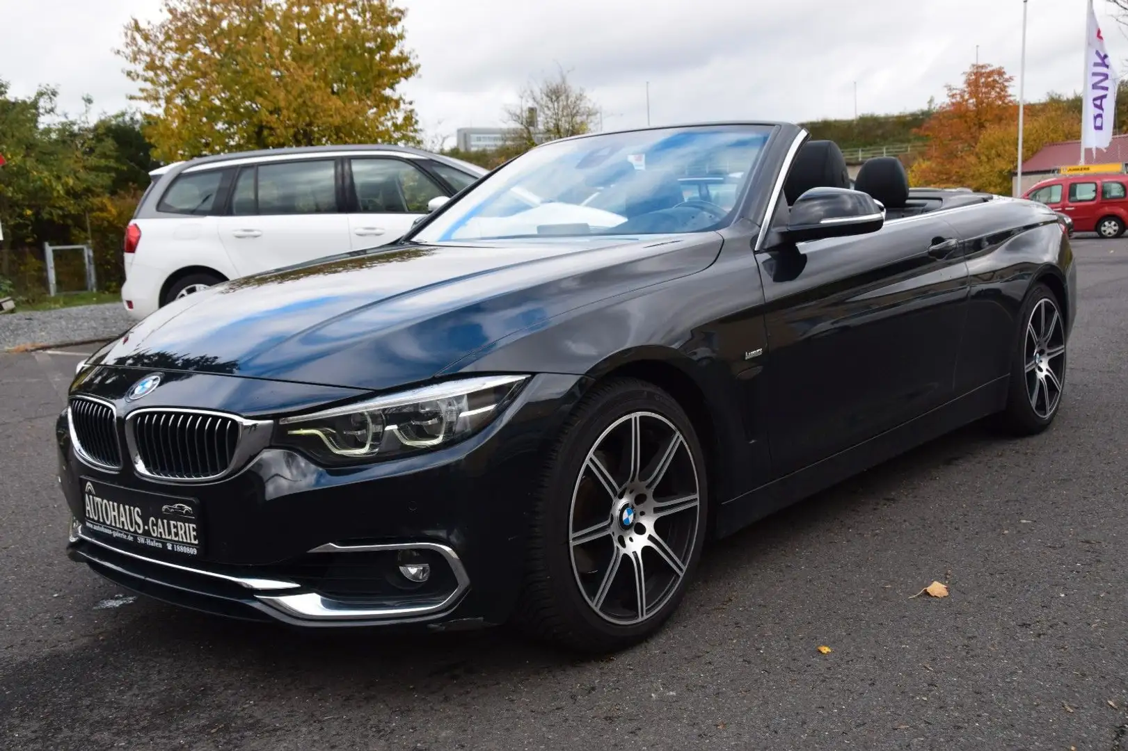 BMW 420 i Cabrio Luxury Line*HUD*LEDER*LED*MEMORY Schwarz - 1