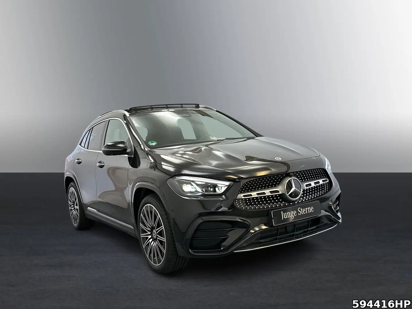Mercedes-Benz GLA 220 d 4M AMG MULTIBEAM 360° AHK Panorama 20" Schwarz - 2