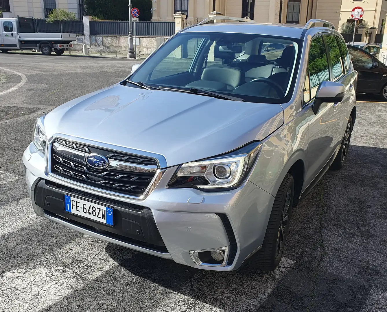 Subaru Forester Forester+IV+2015+2.0d-S+Sport+Style Silver - 1