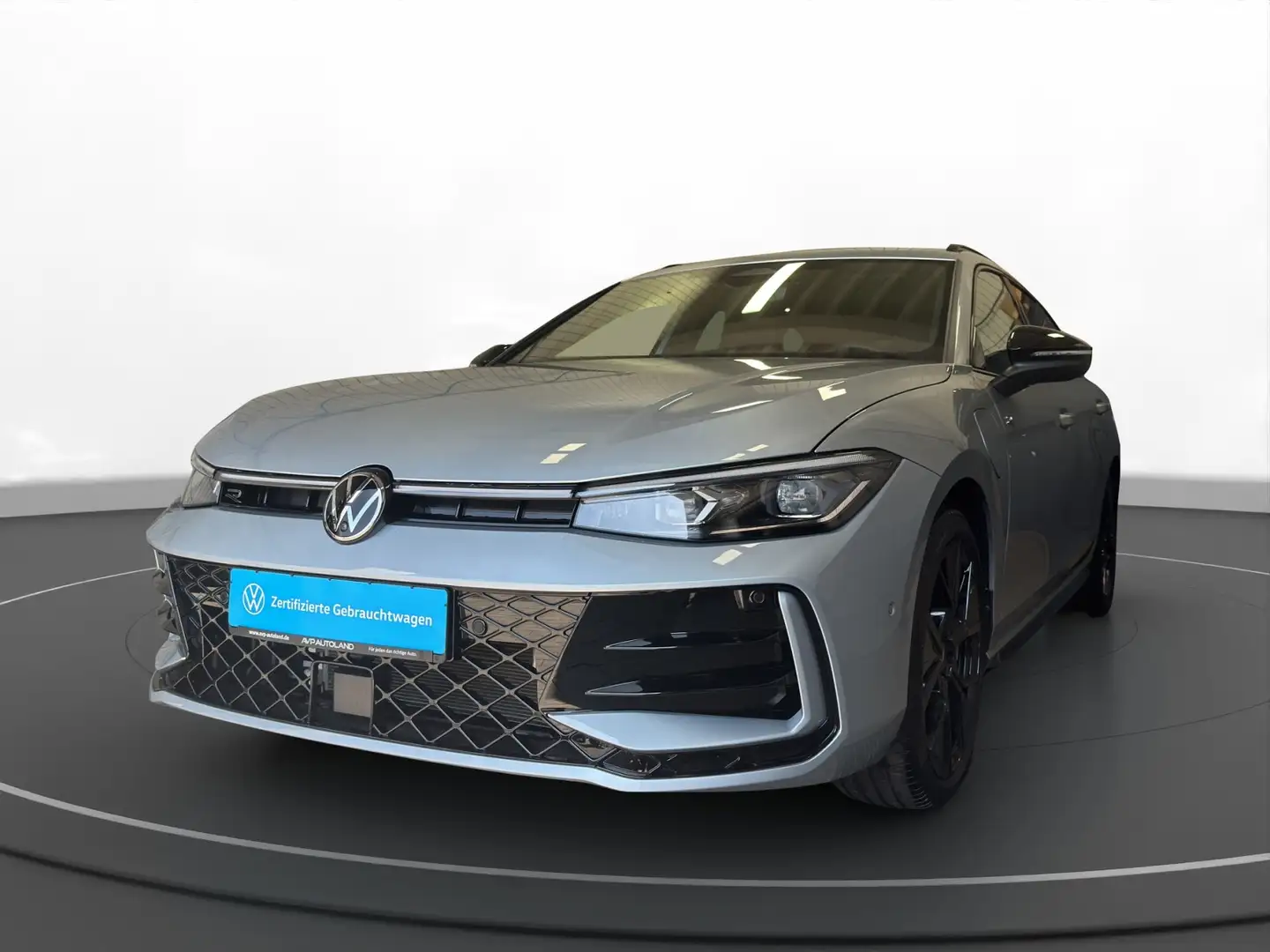 Volkswagen Passat Variant 1.5 TSI DSG eHybrid R-Line | PANO Silber - 2