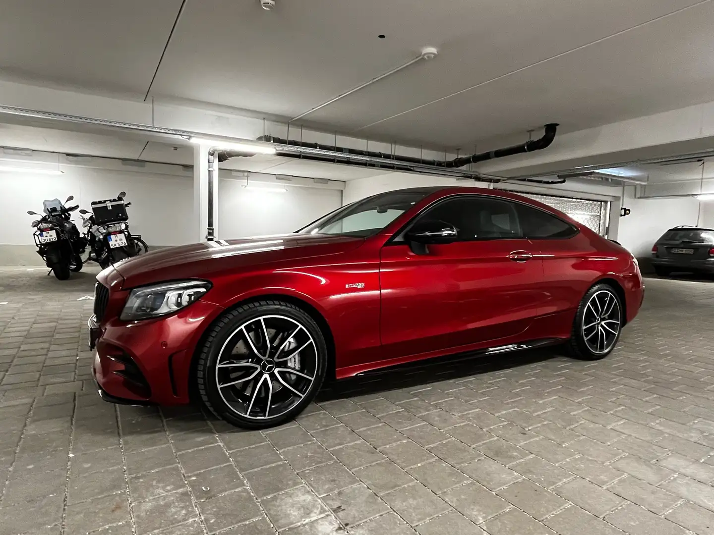 Mercedes-Benz C 43 AMG Coupe 4Matic Speedshift TCT 9G Rood - 1