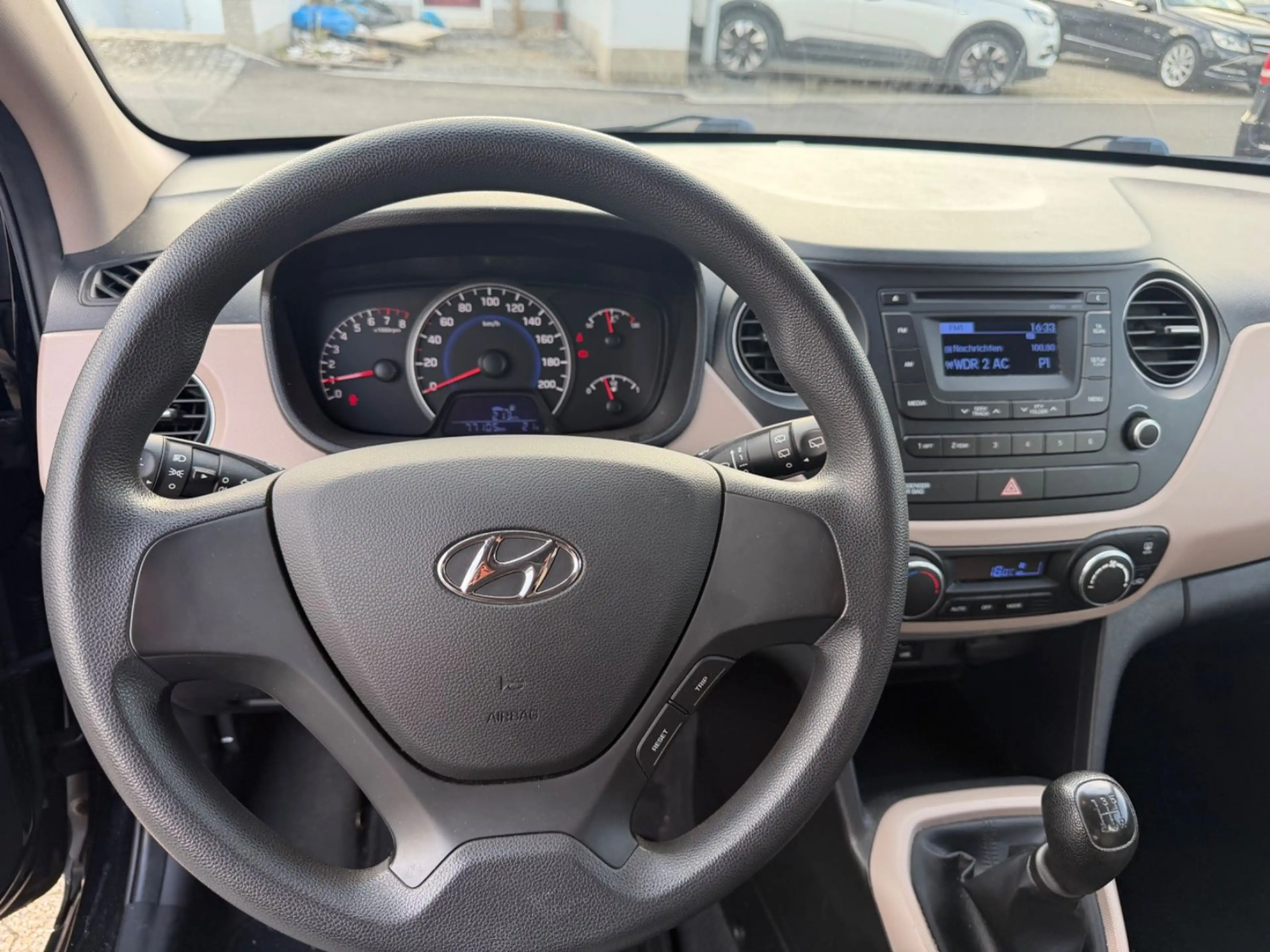 Hyundai i10 Classic Klima 5-trg Allwetter AUX — photo 10